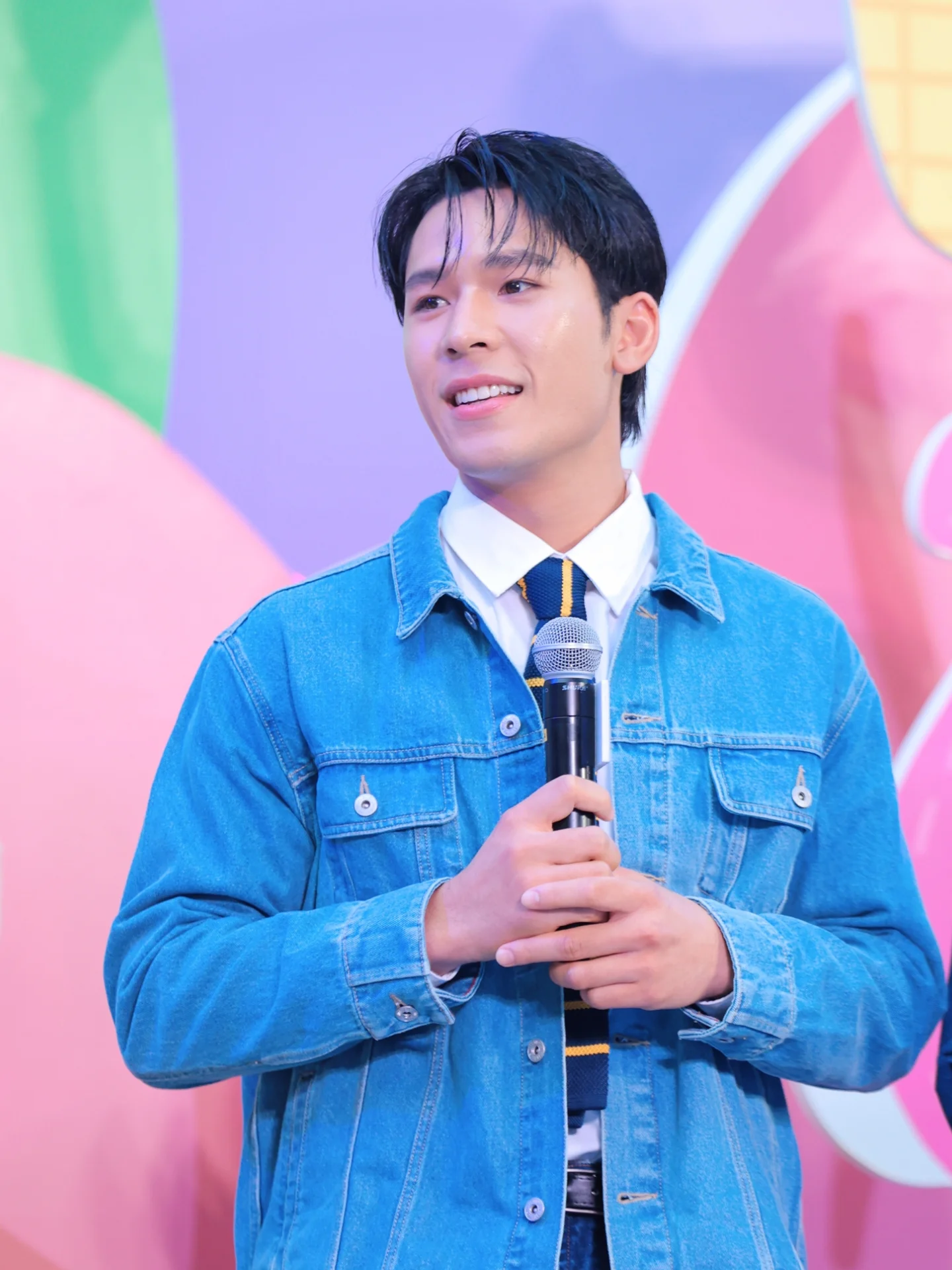 อ๋อง - เขมรัชต์ สุนทรนนท์
