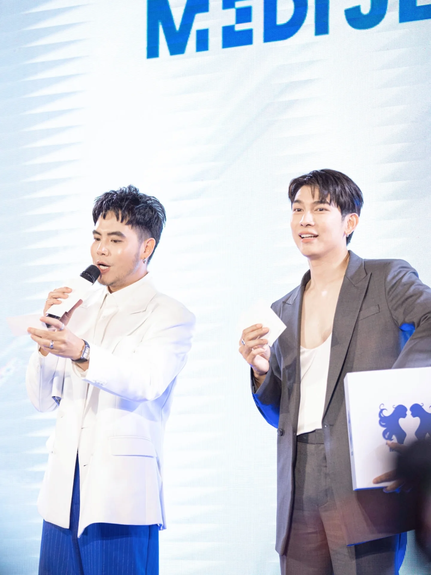 อ๋อง - เขมรัชต์ สุนทรนนท์