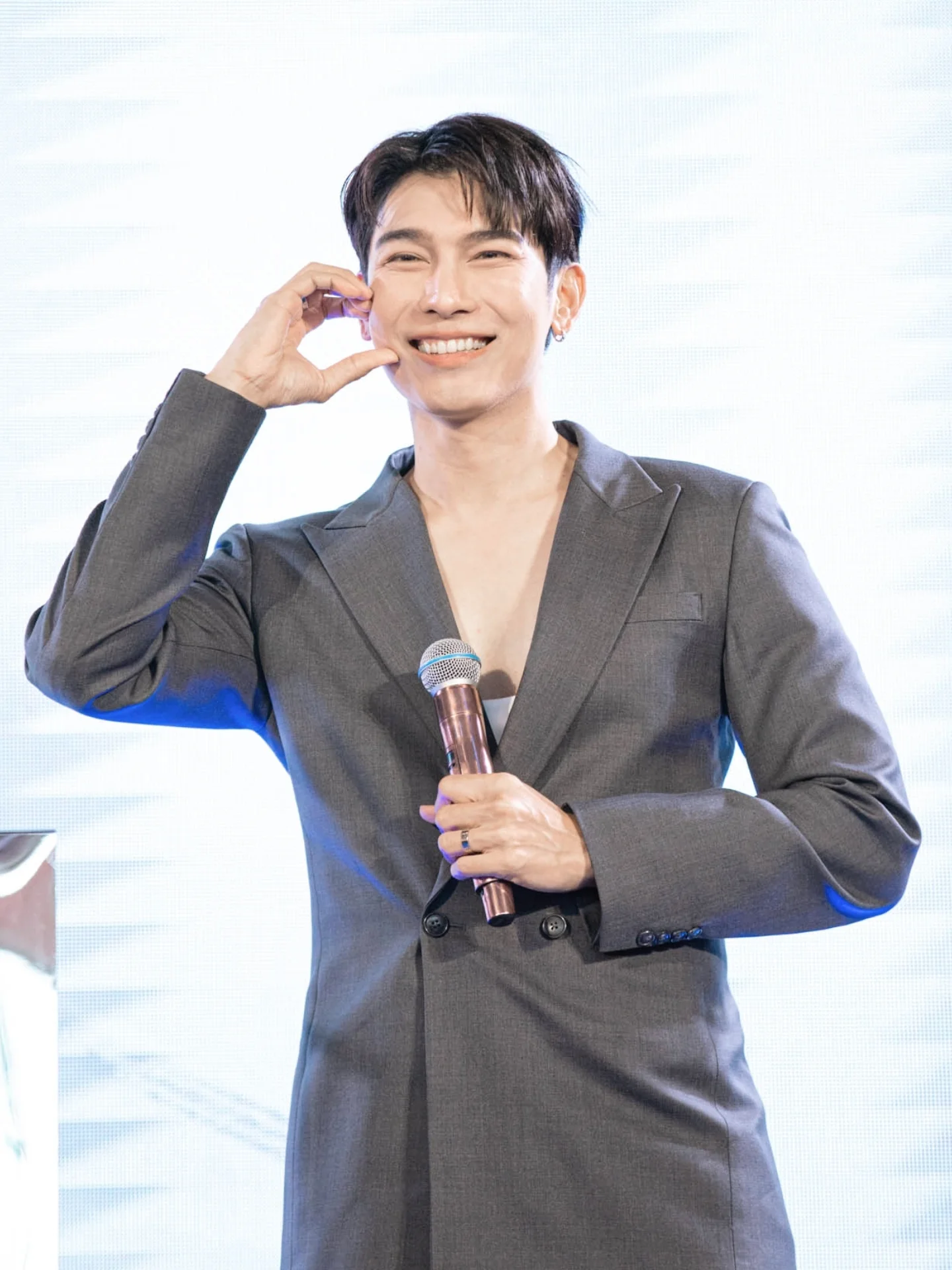 อ๋อง - เขมรัชต์ สุนทรนนท์