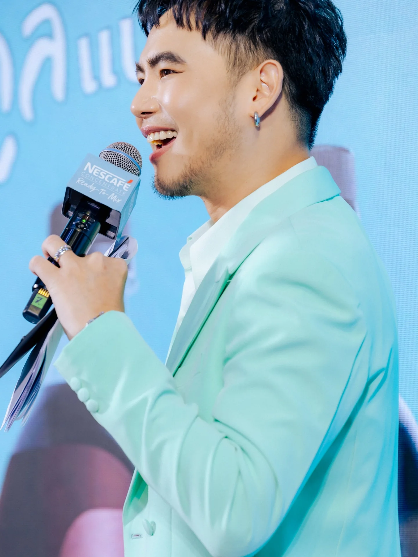 อ๋อง - เขมรัชต์ สุนทรนนท์