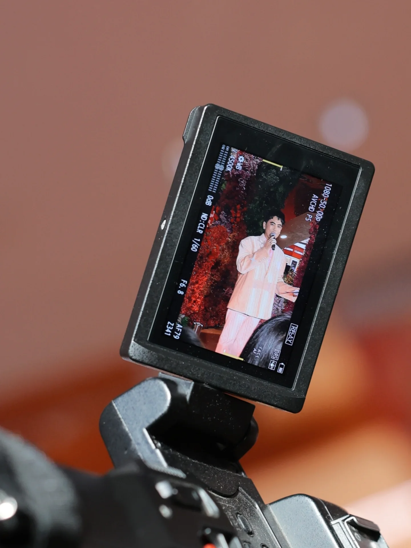 อ๋อง - เขมรัชต์ สุนทรนนท์