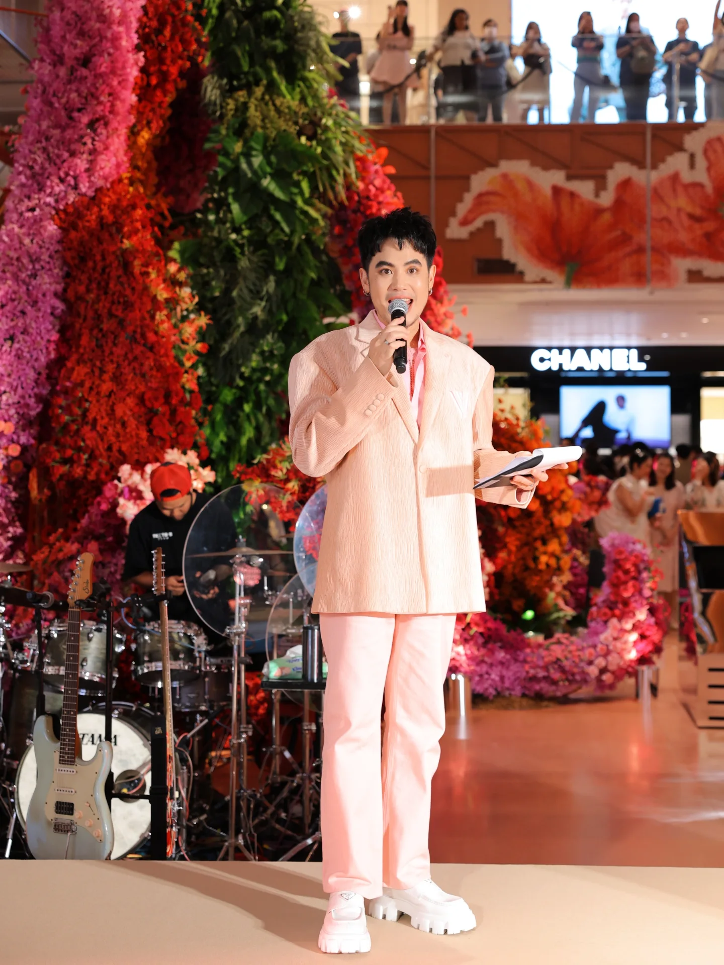 อ๋อง - เขมรัชต์ สุนทรนนท์