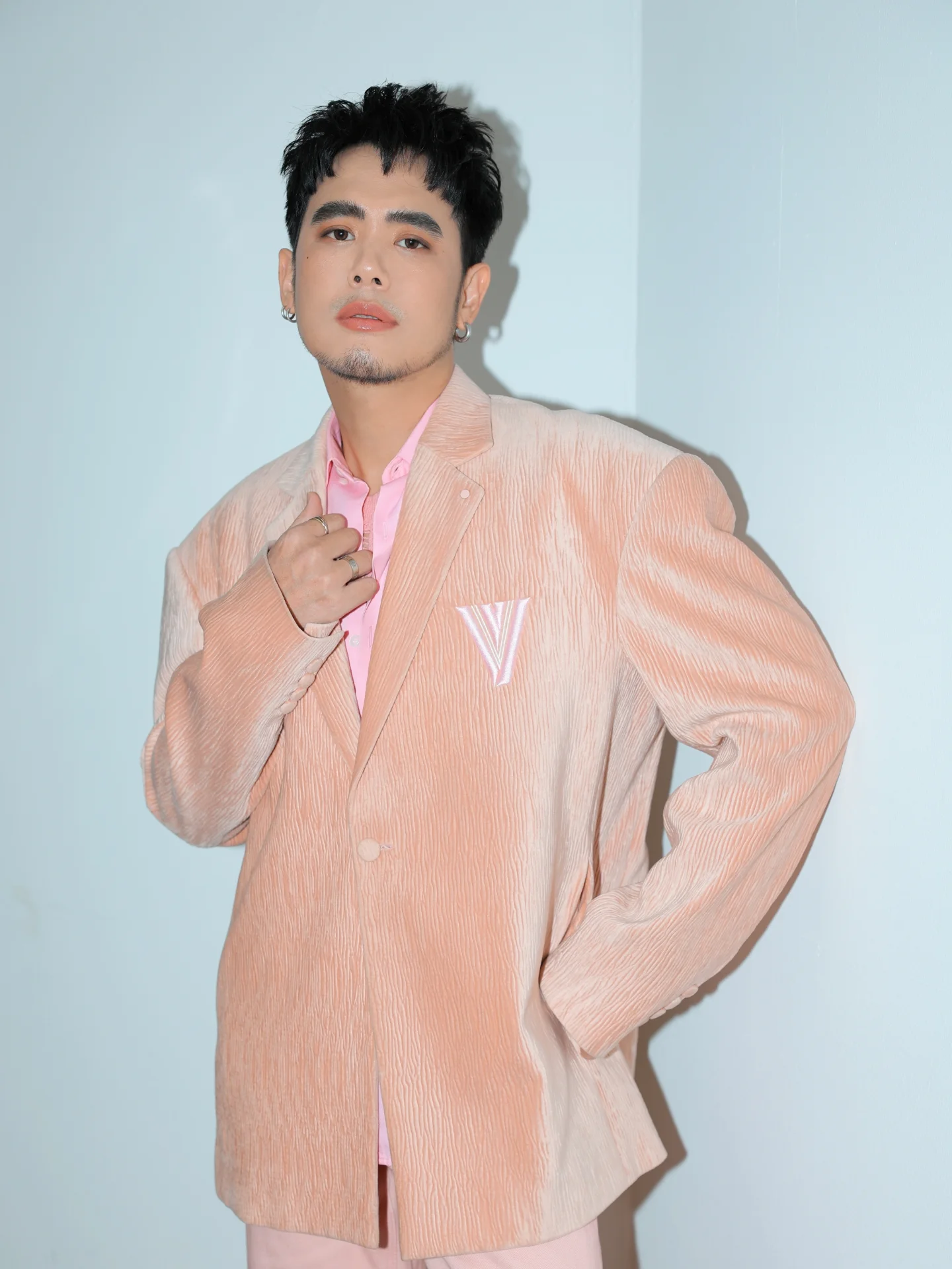 อ๋อง - เขมรัชต์ สุนทรนนท์