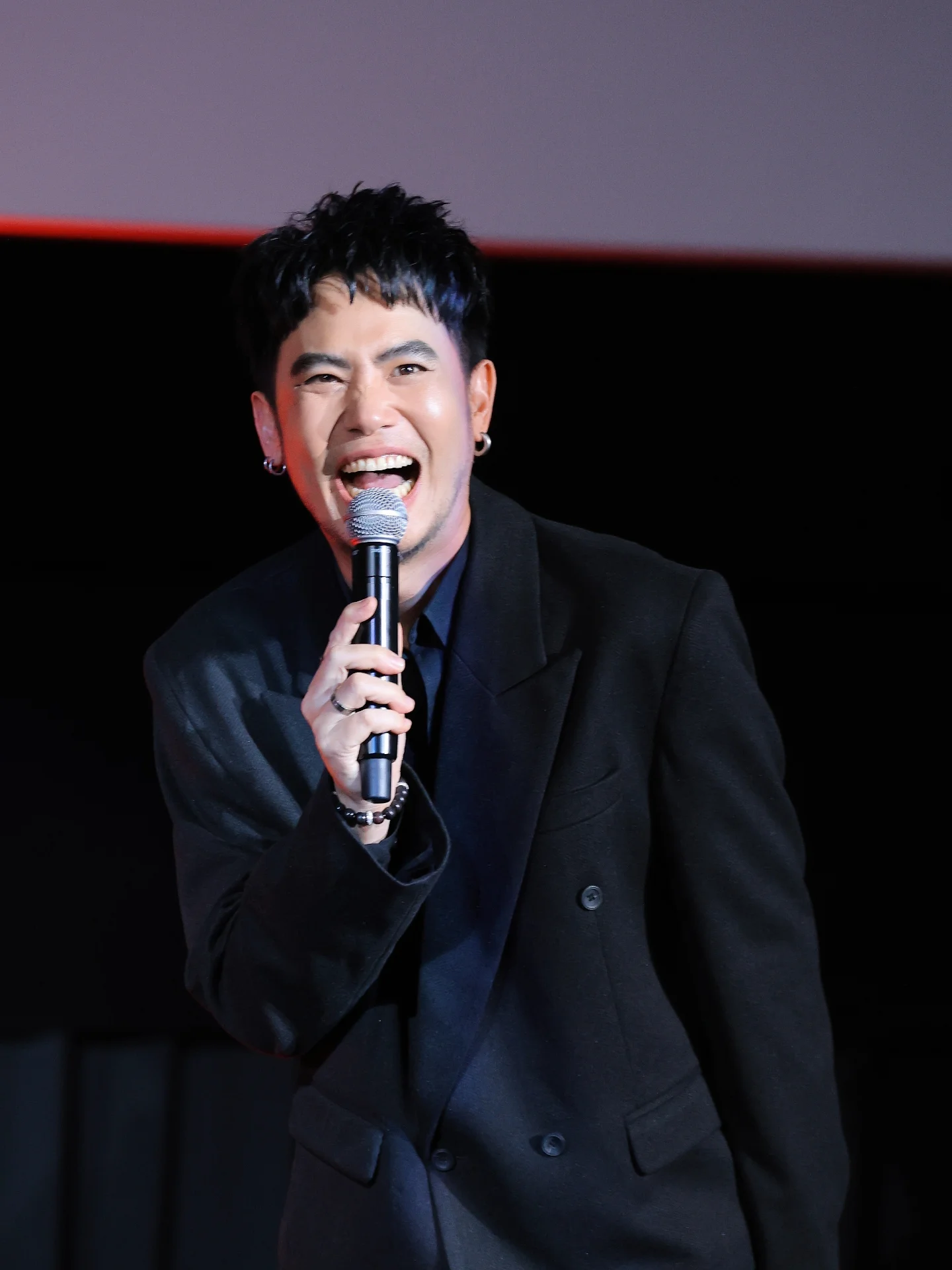 อ๋อง - เขมรัชต์ สุนทรนนท์