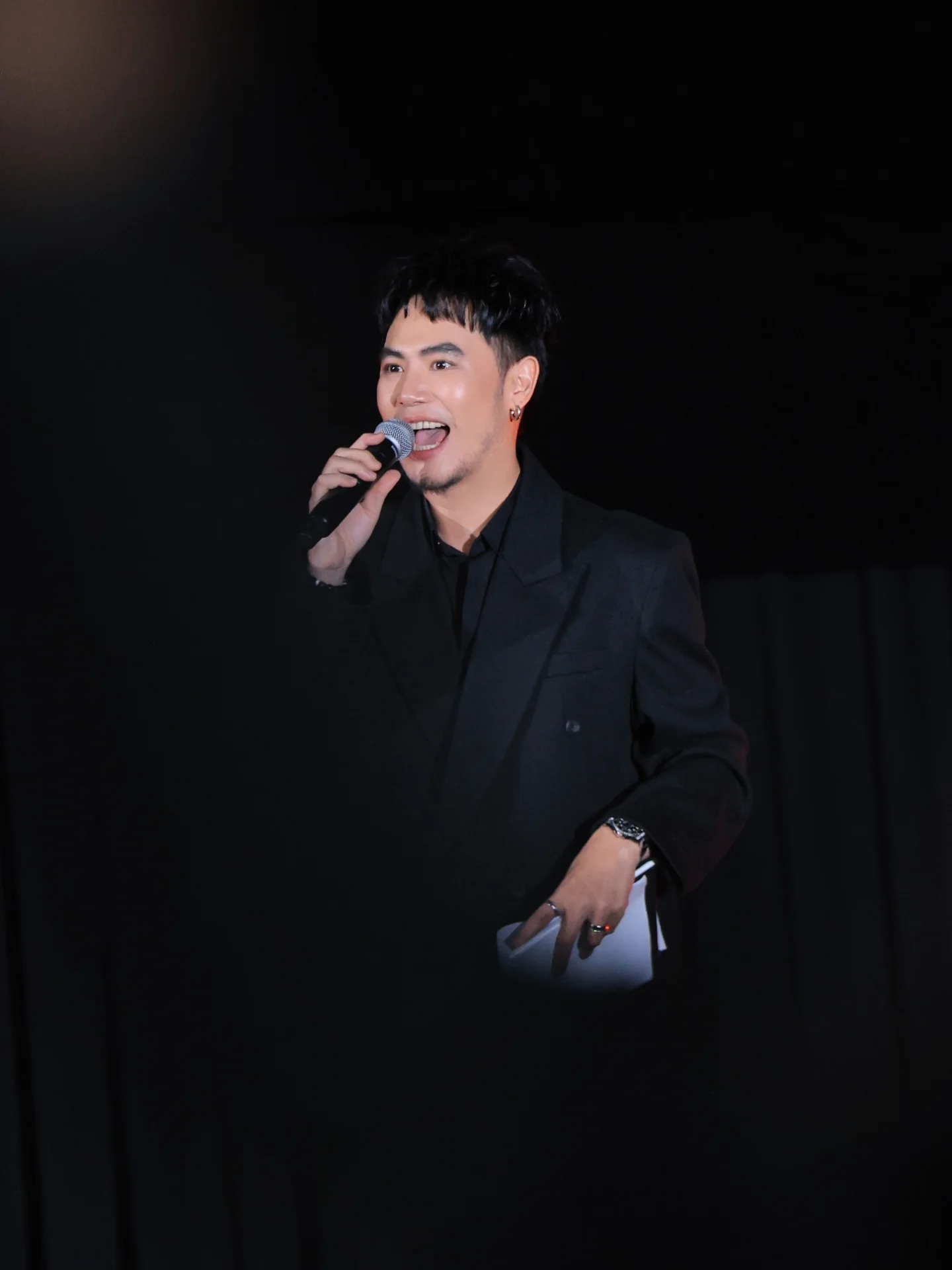 อ๋อง - เขมรัชต์ สุนทรนนท์