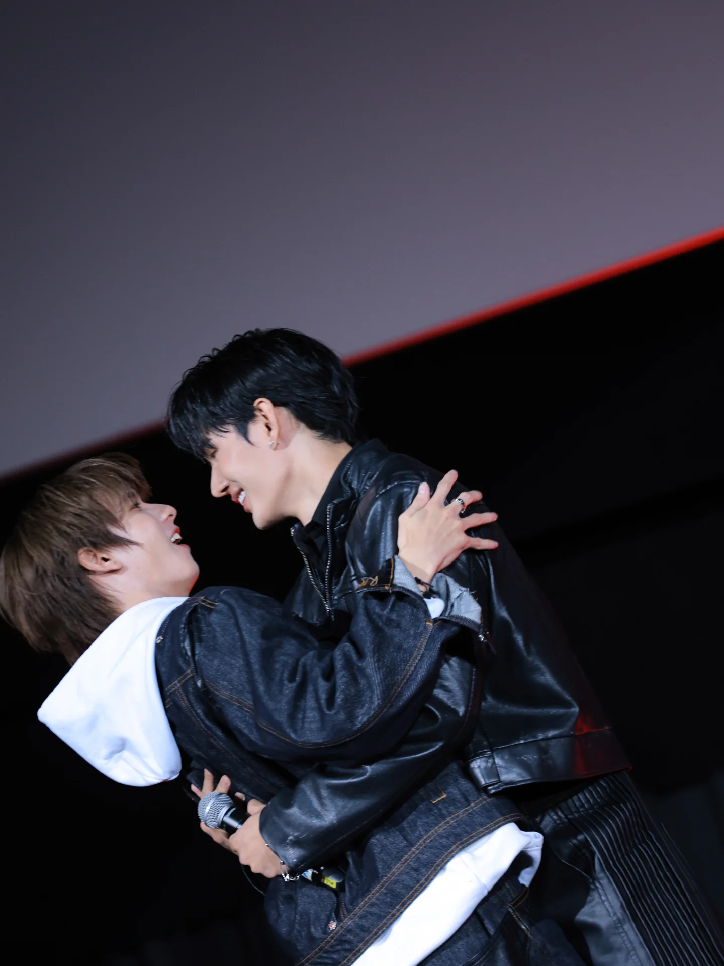 อ๋อง - เขมรัชต์ สุนทรนนท์