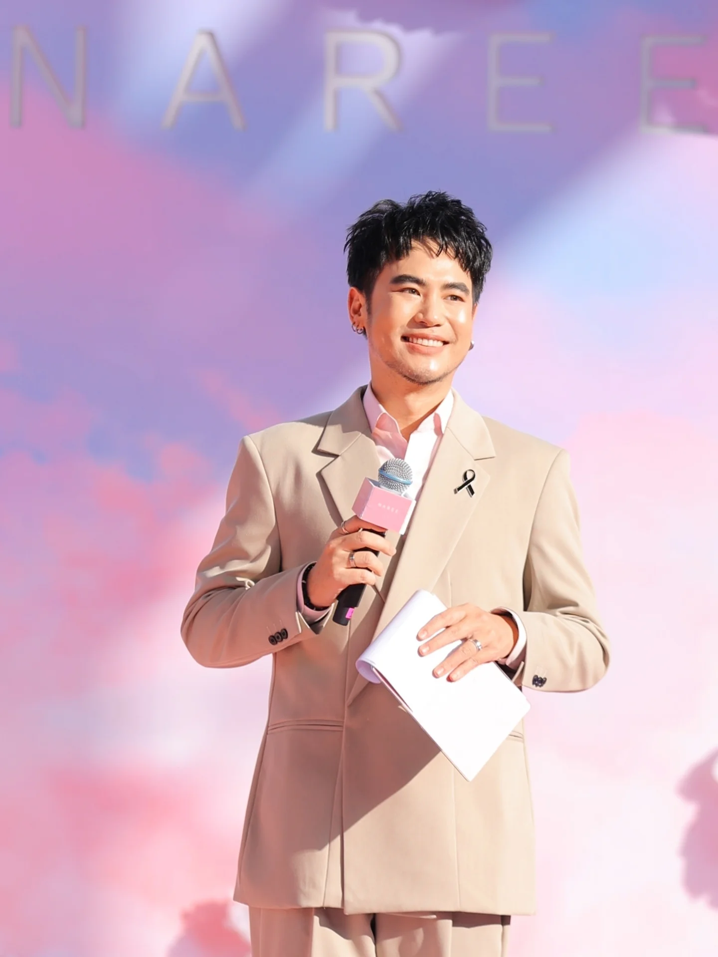 อ๋อง - เขมรัชต์ สุนทรนนท์