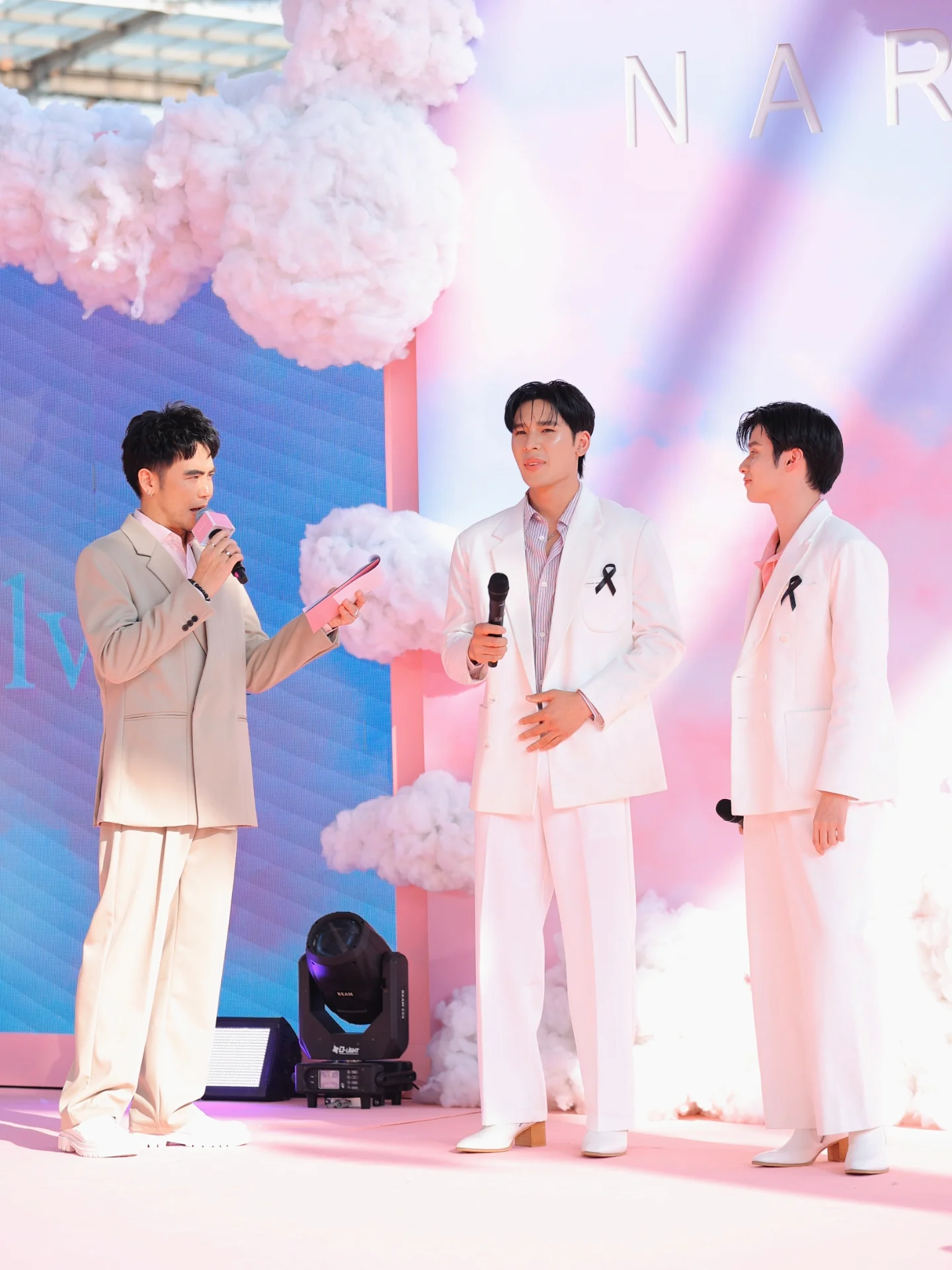 อ๋อง - เขมรัชต์ สุนทรนนท์