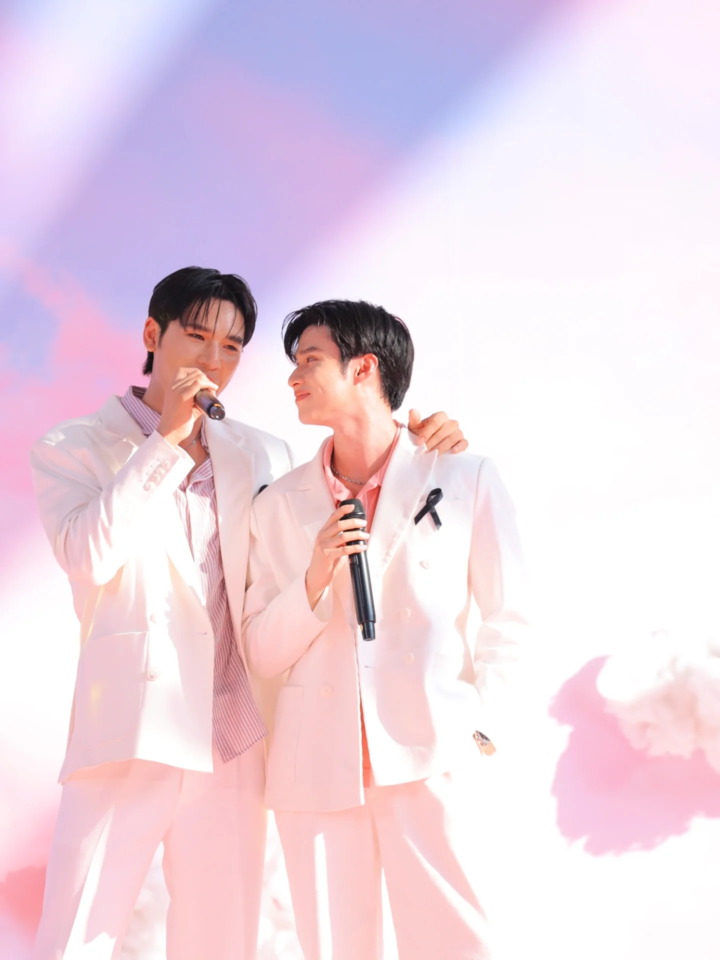 อ๋อง - เขมรัชต์ สุนทรนนท์