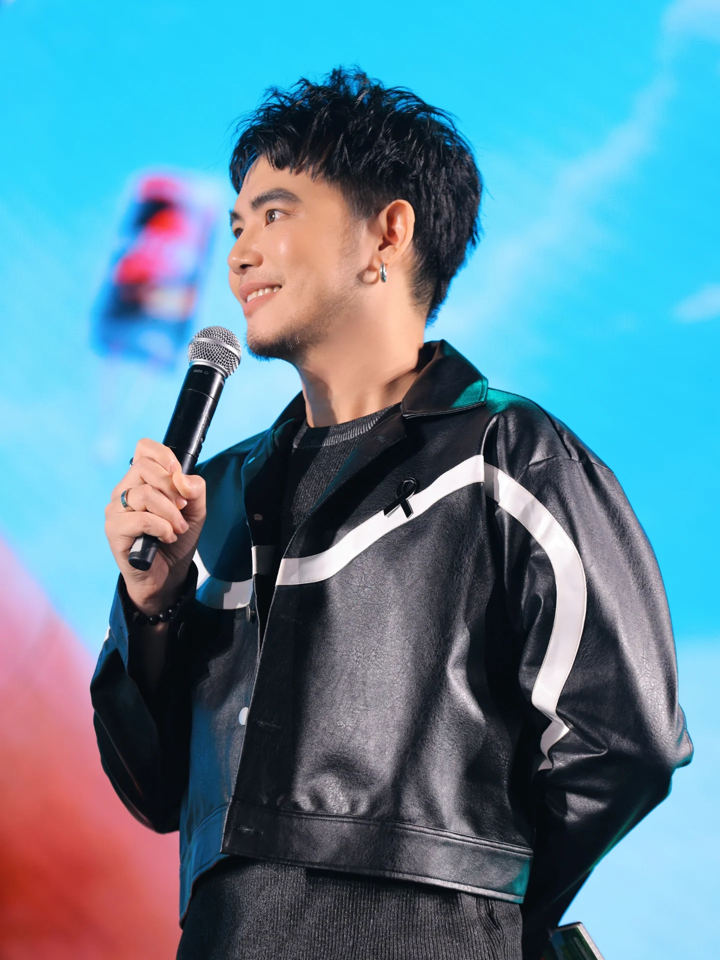 อ๋อง - เขมรัชต์ สุนทรนนท์