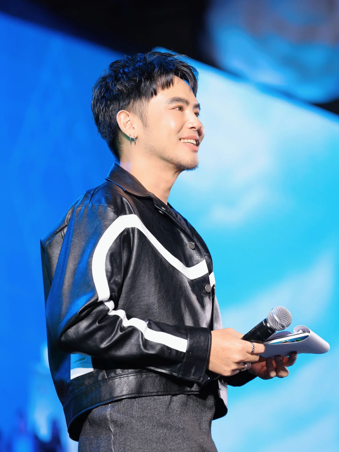 อ๋อง - เขมรัชต์ สุนทรนนท์