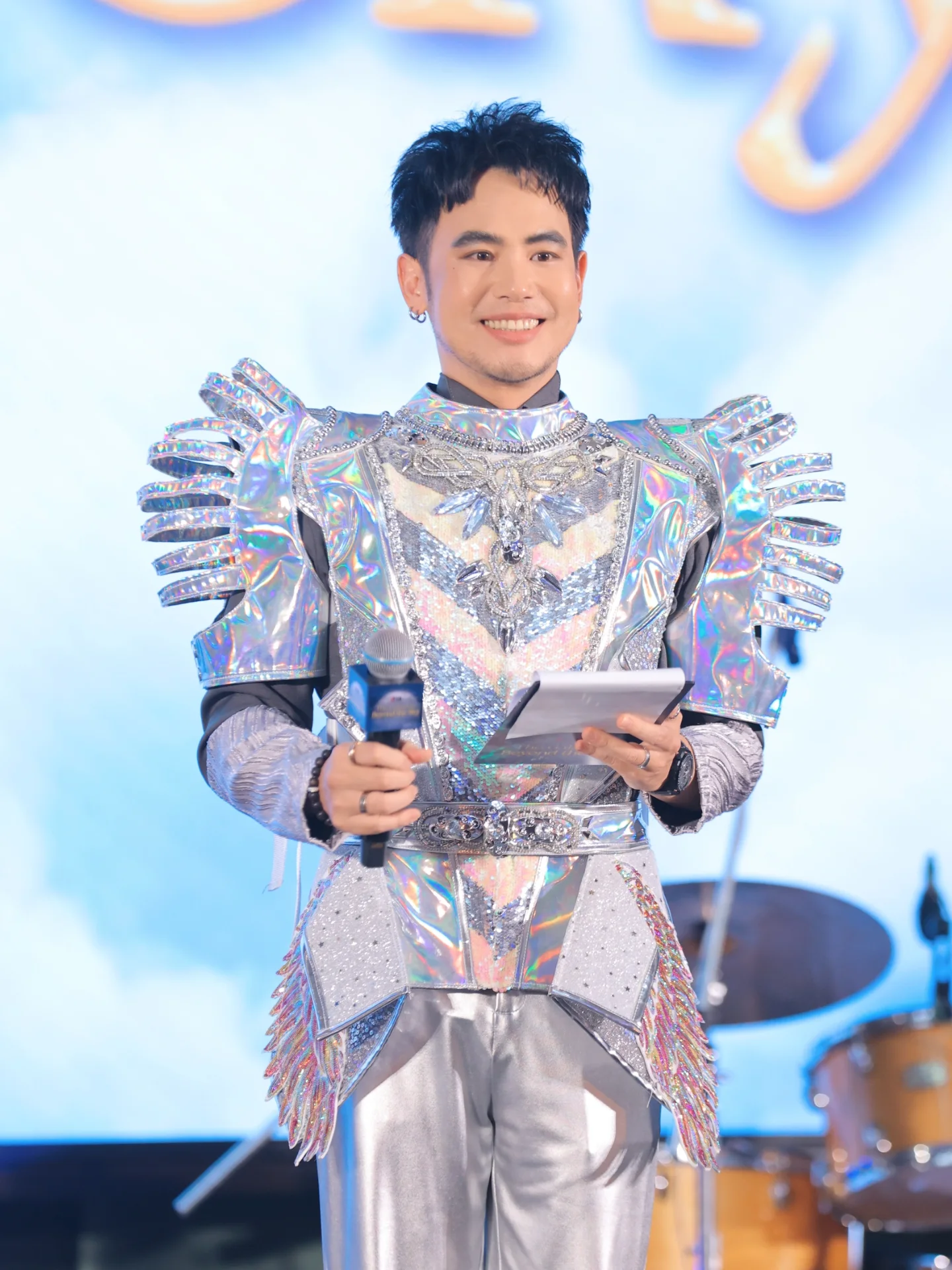 อ๋อง - เขมรัชต์ สุนทรนนท์