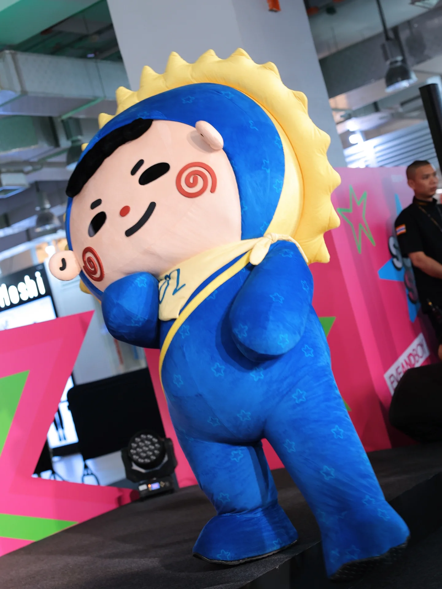 อ๋อง - เขมรัชต์ สุนทรนนท์