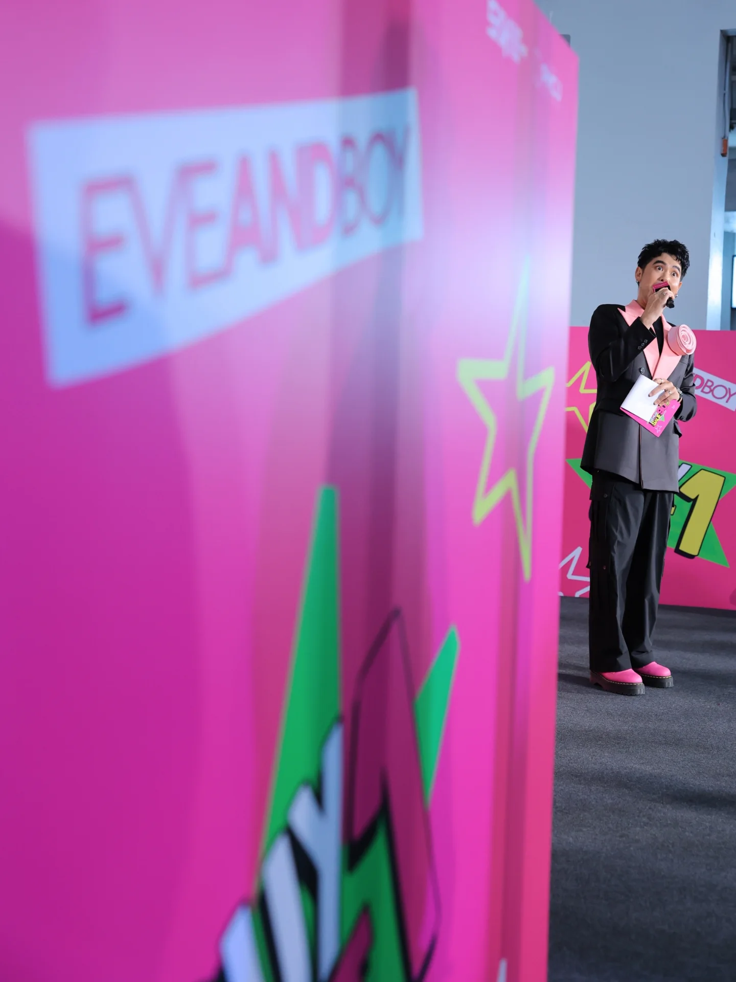 อ๋อง - เขมรัชต์ สุนทรนนท์