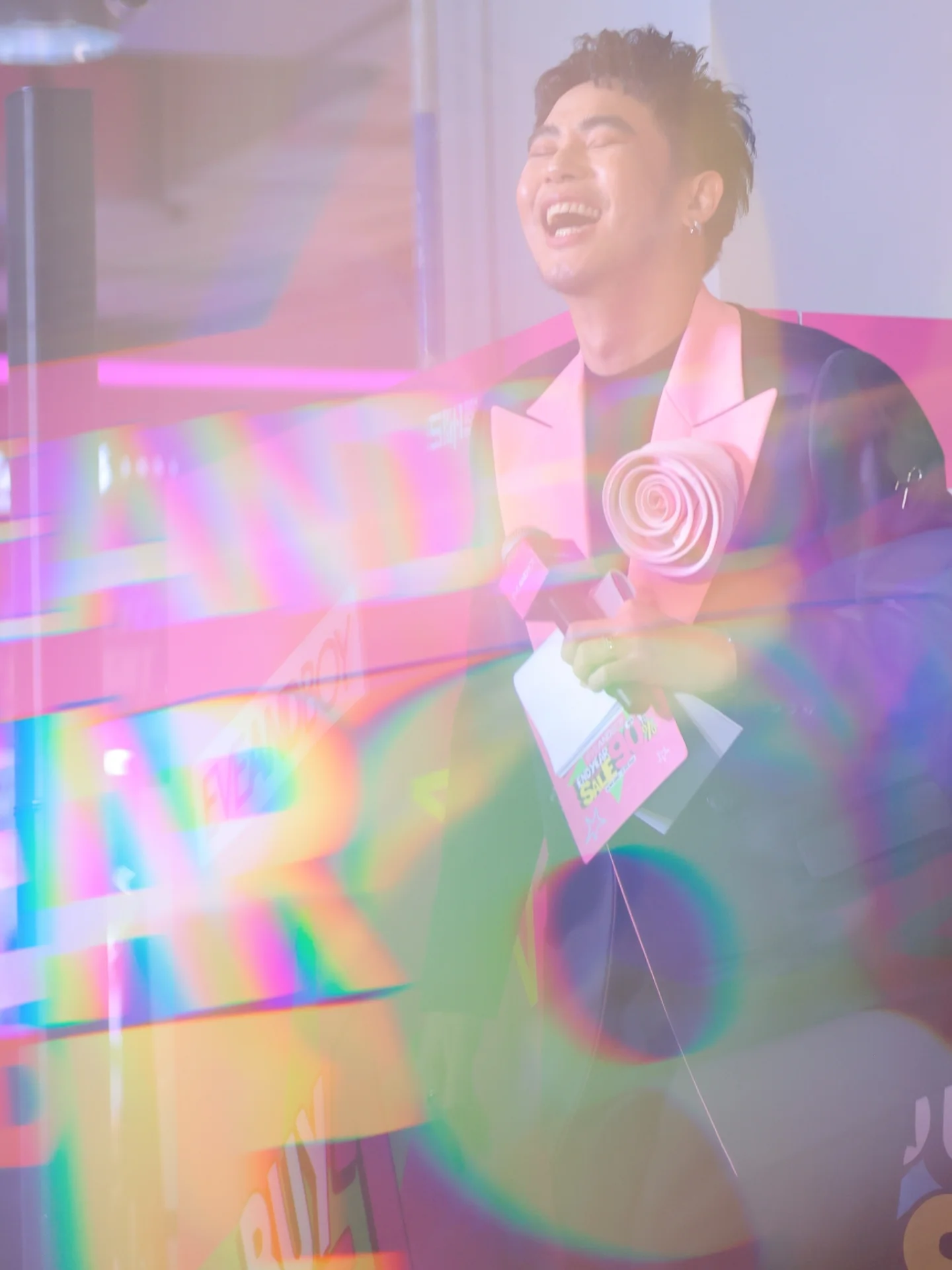 อ๋อง - เขมรัชต์ สุนทรนนท์