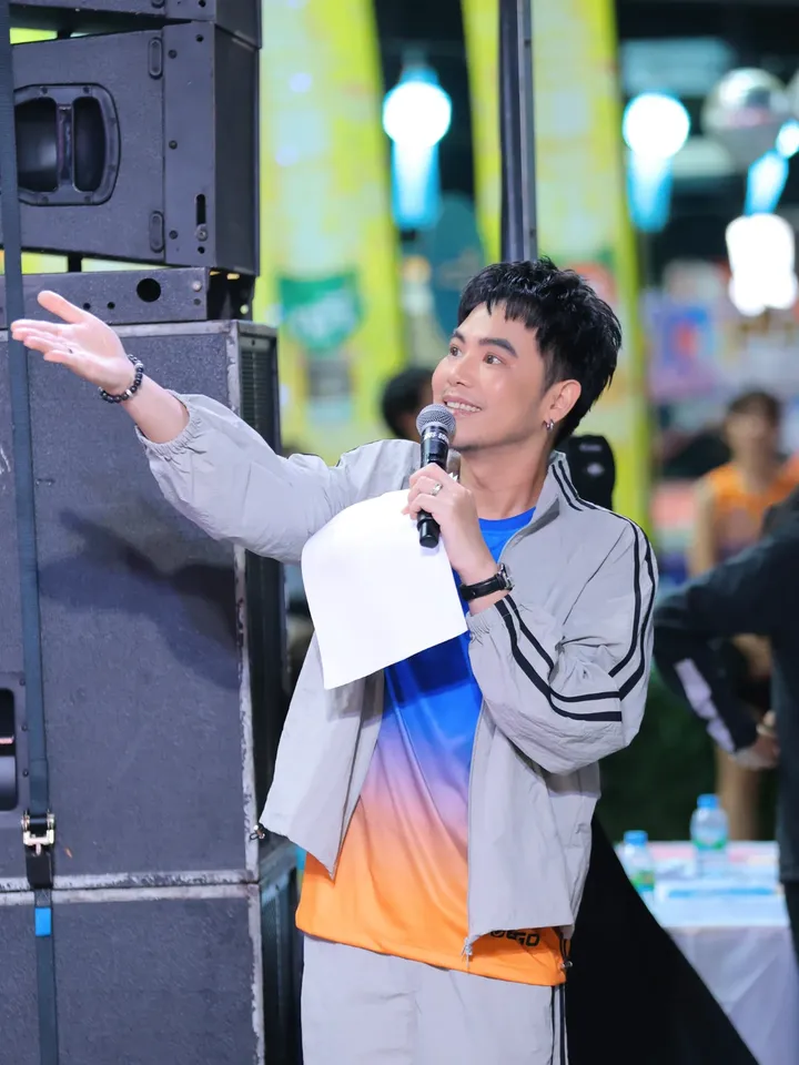 อ๋อง - เขมรัชต์ สุนทรนนท์