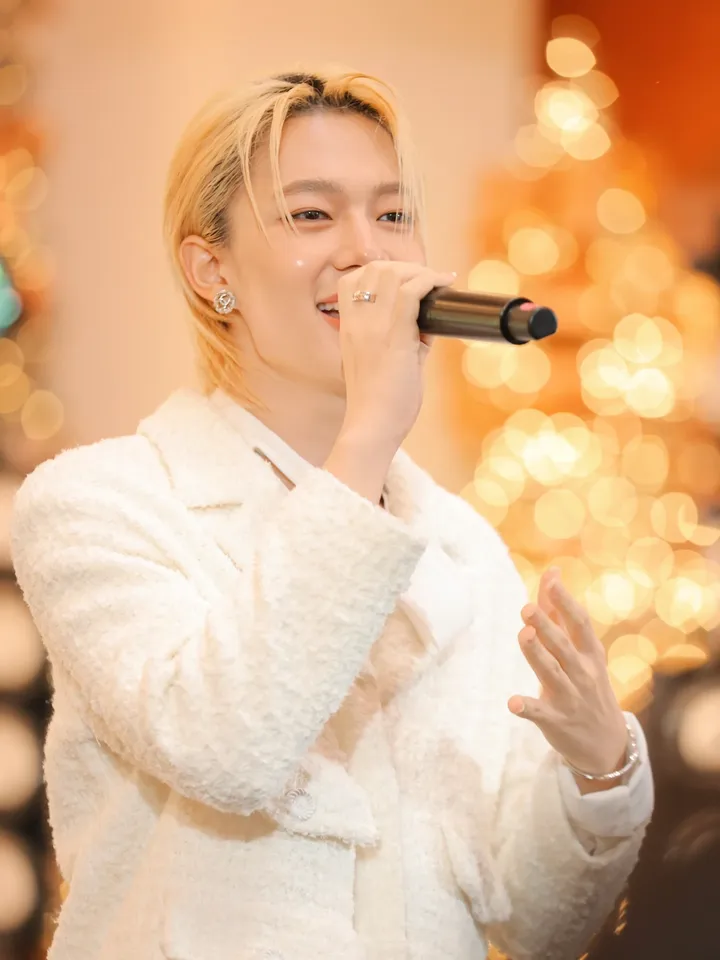 อ๋อง - เขมรัชต์ สุนทรนนท์