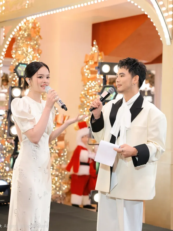 อ๋อง - เขมรัชต์ สุนทรนนท์