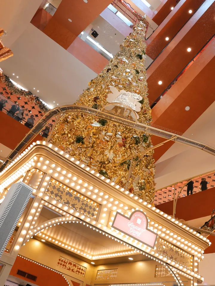 อ๋อง - เขมรัชต์ สุนทรนนท์