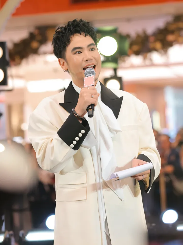 อ๋อง - เขมรัชต์ สุนทรนนท์