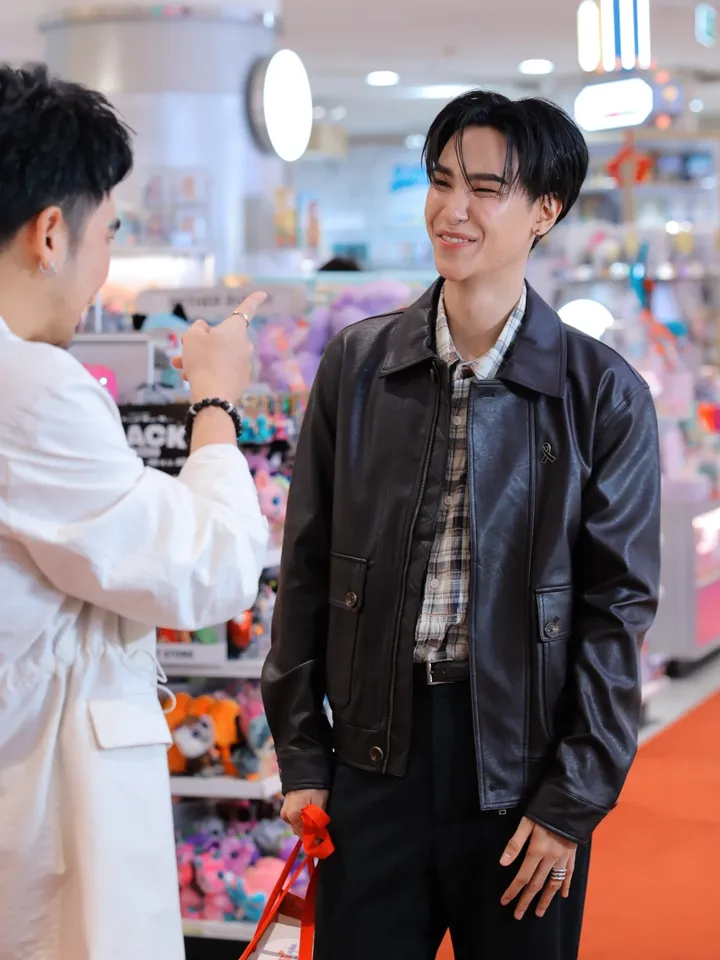 อ๋อง - เขมรัชต์ สุนทรนนท์