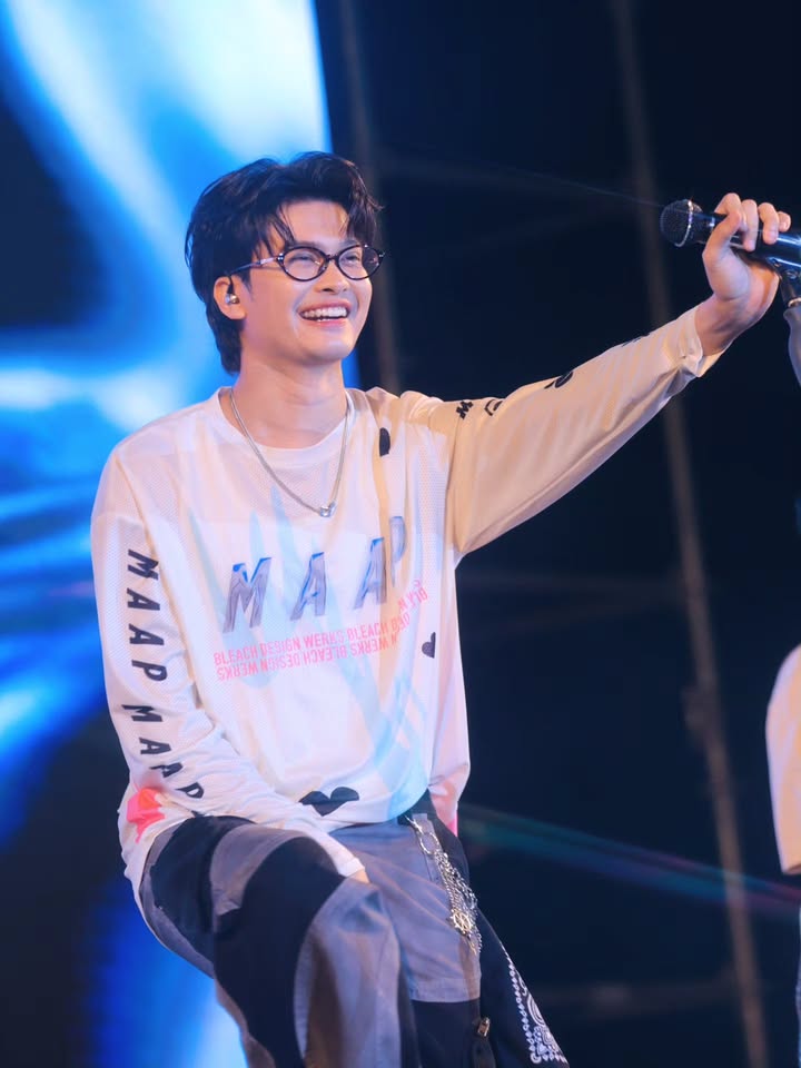 อ๋อง - เขมรัชต์ สุนทรนนท์