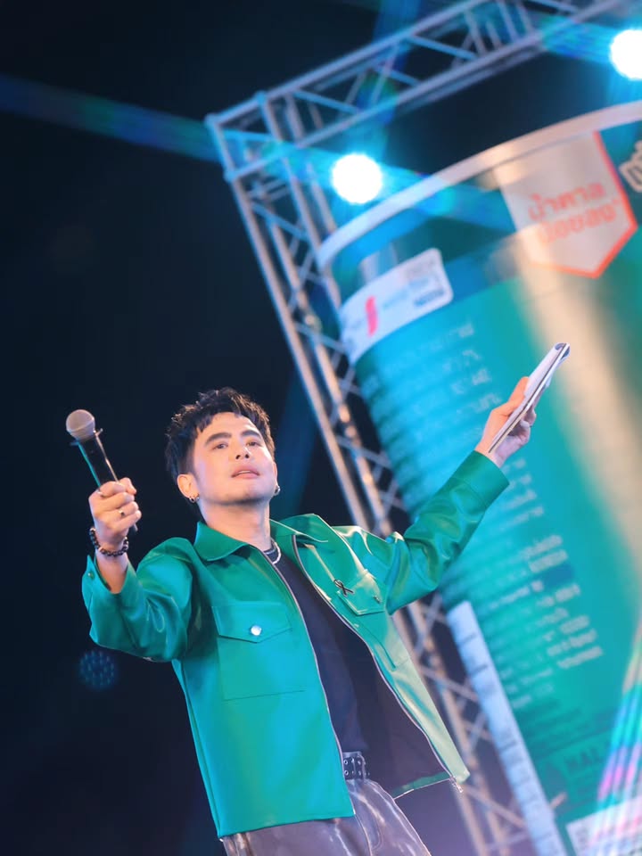 อ๋อง - เขมรัชต์ สุนทรนนท์