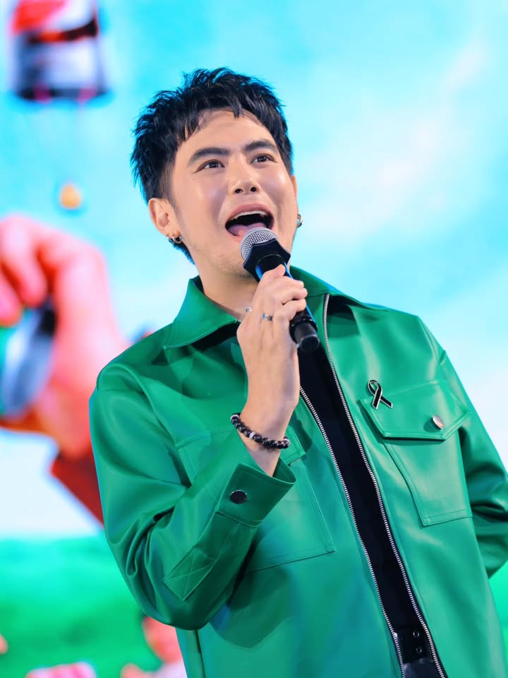 อ๋อง - เขมรัชต์ สุนทรนนท์