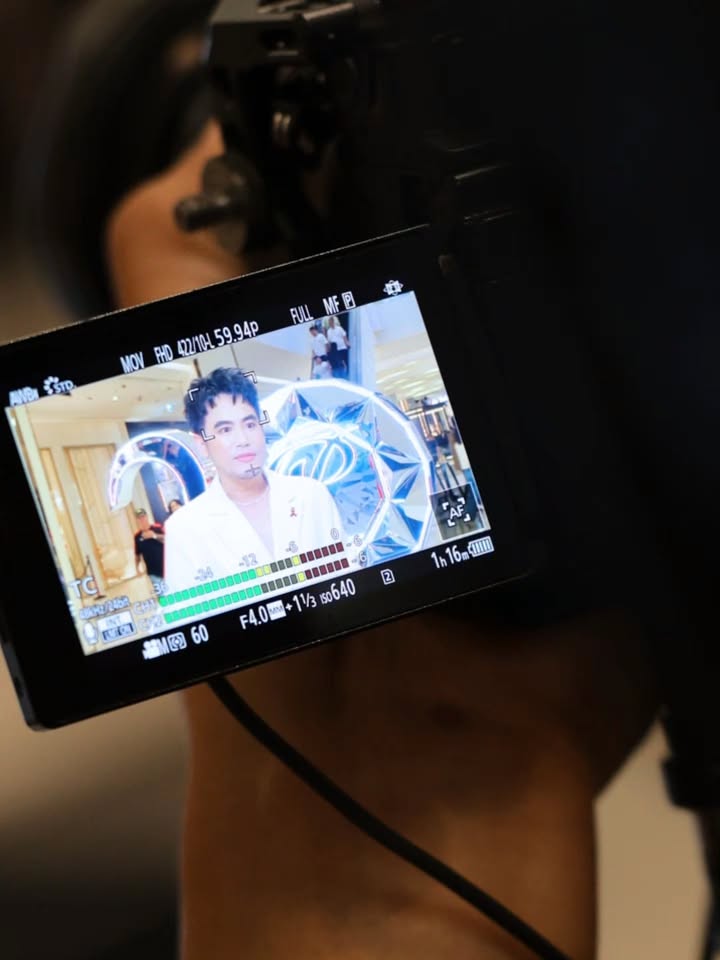 อ๋อง - เขมรัชต์ สุนทรนนท์