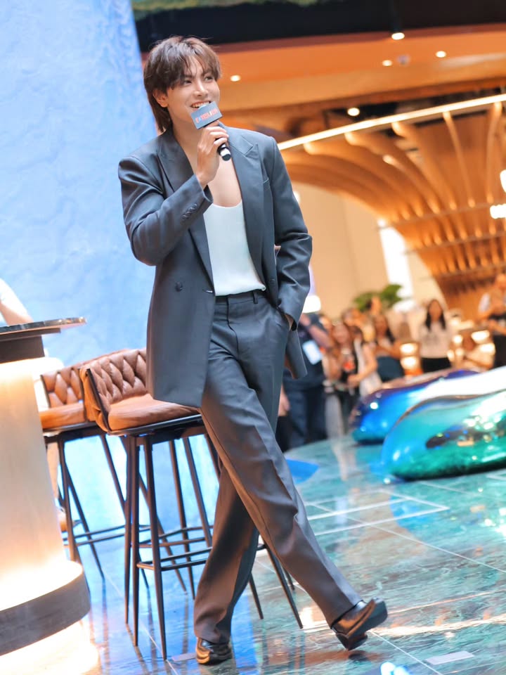 อ๋อง - เขมรัชต์ สุนทรนนท์