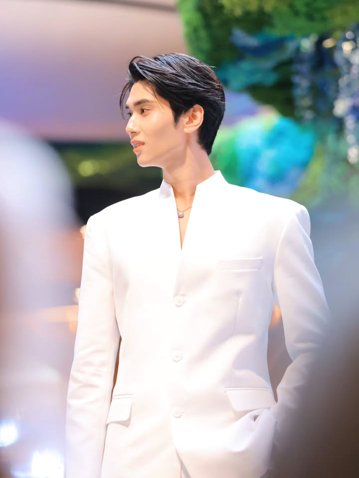 อ๋อง - เขมรัชต์ สุนทรนนท์