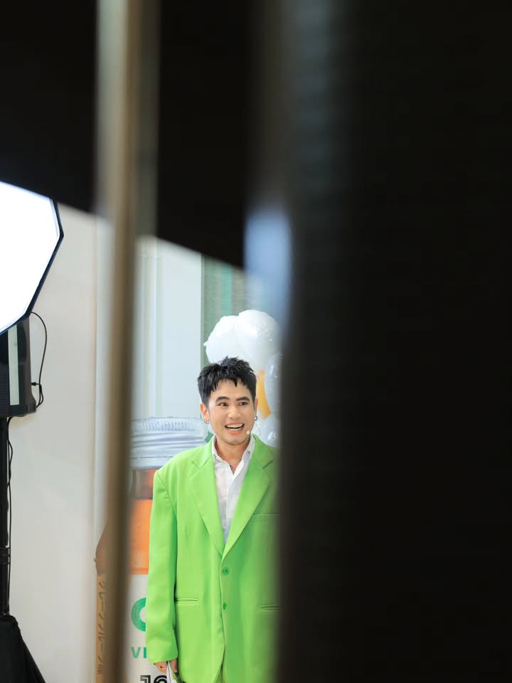 อ๋อง - เขมรัชต์ สุนทรนนท์