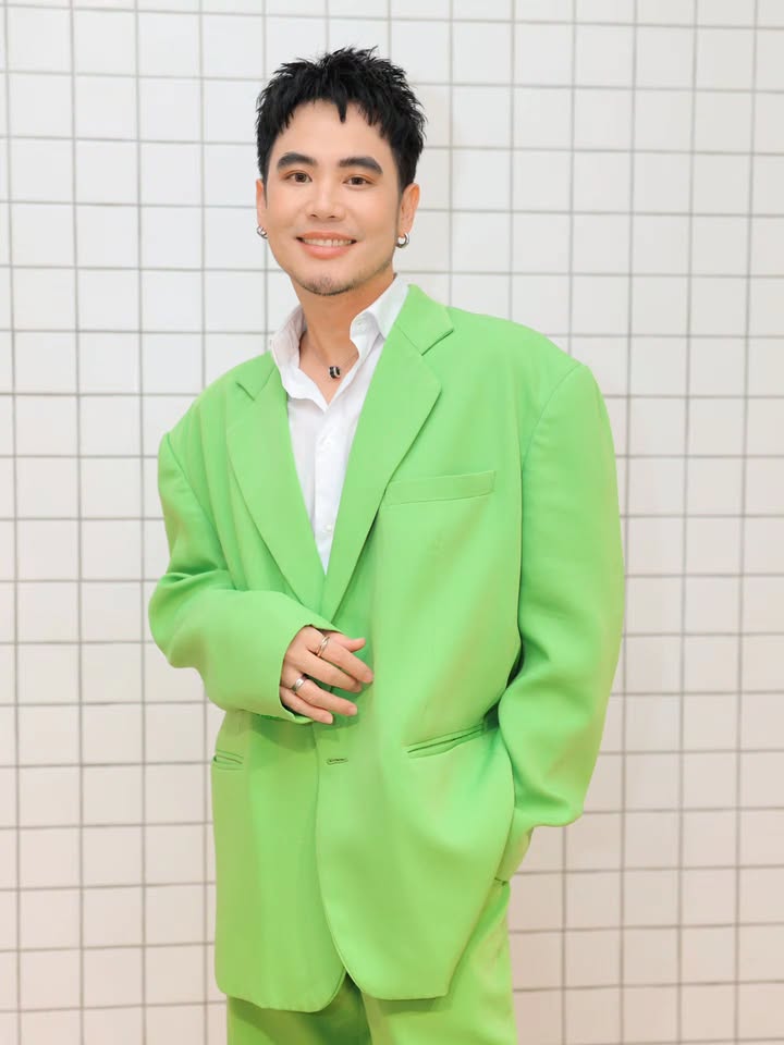 อ๋อง - เขมรัชต์ สุนทรนนท์