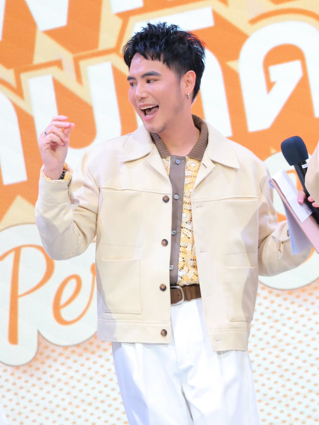 อ๋อง - เขมรัชต์ สุนทรนนท์