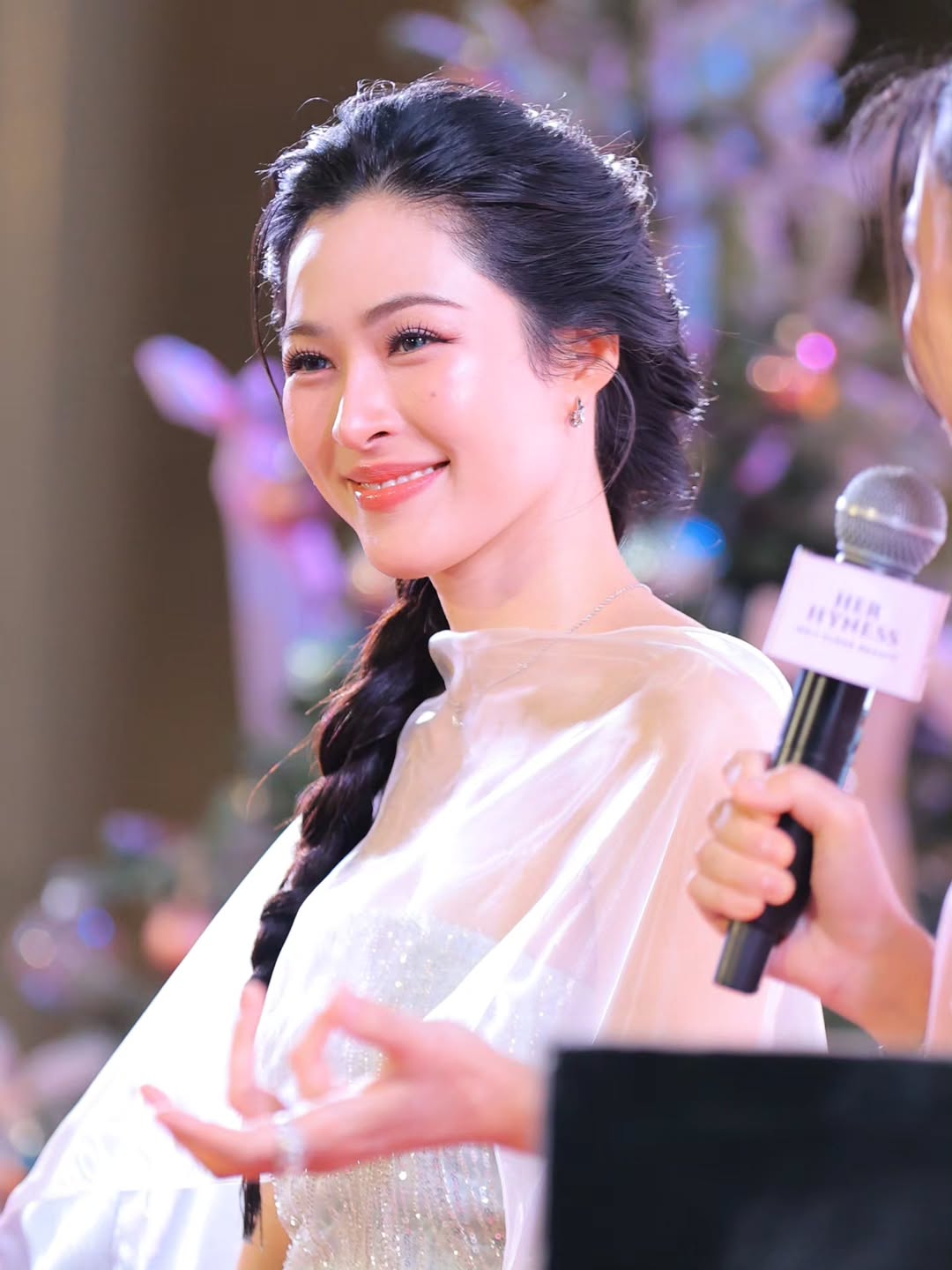 อ๋อง - เขมรัชต์ สุนทรนนท์