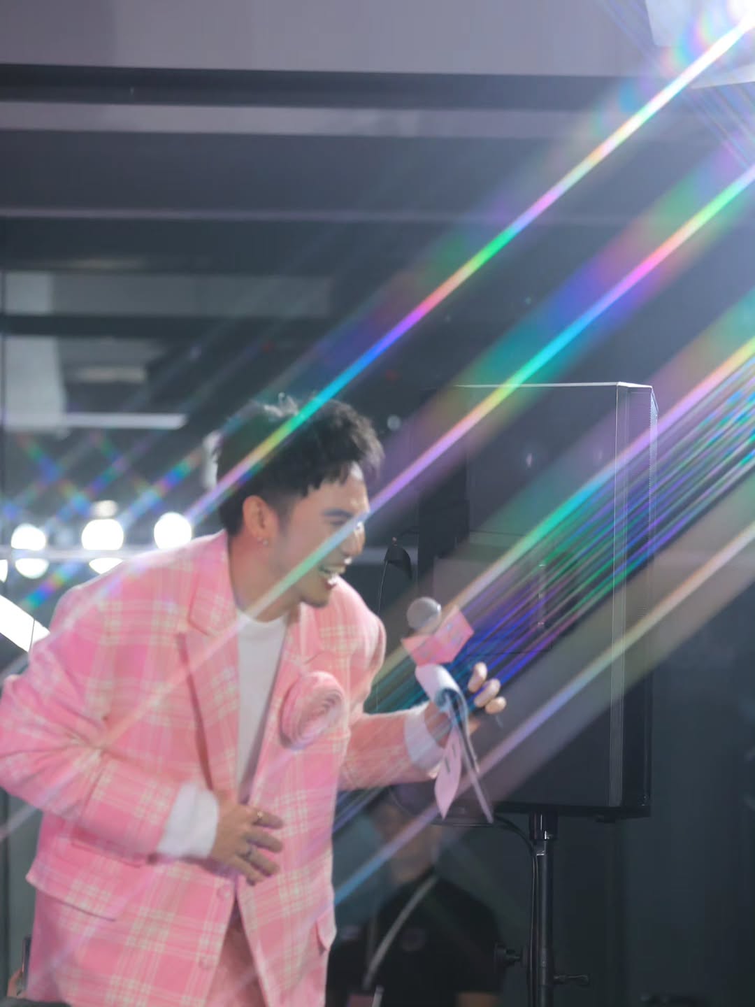 อ๋อง - เขมรัชต์ สุนทรนนท์