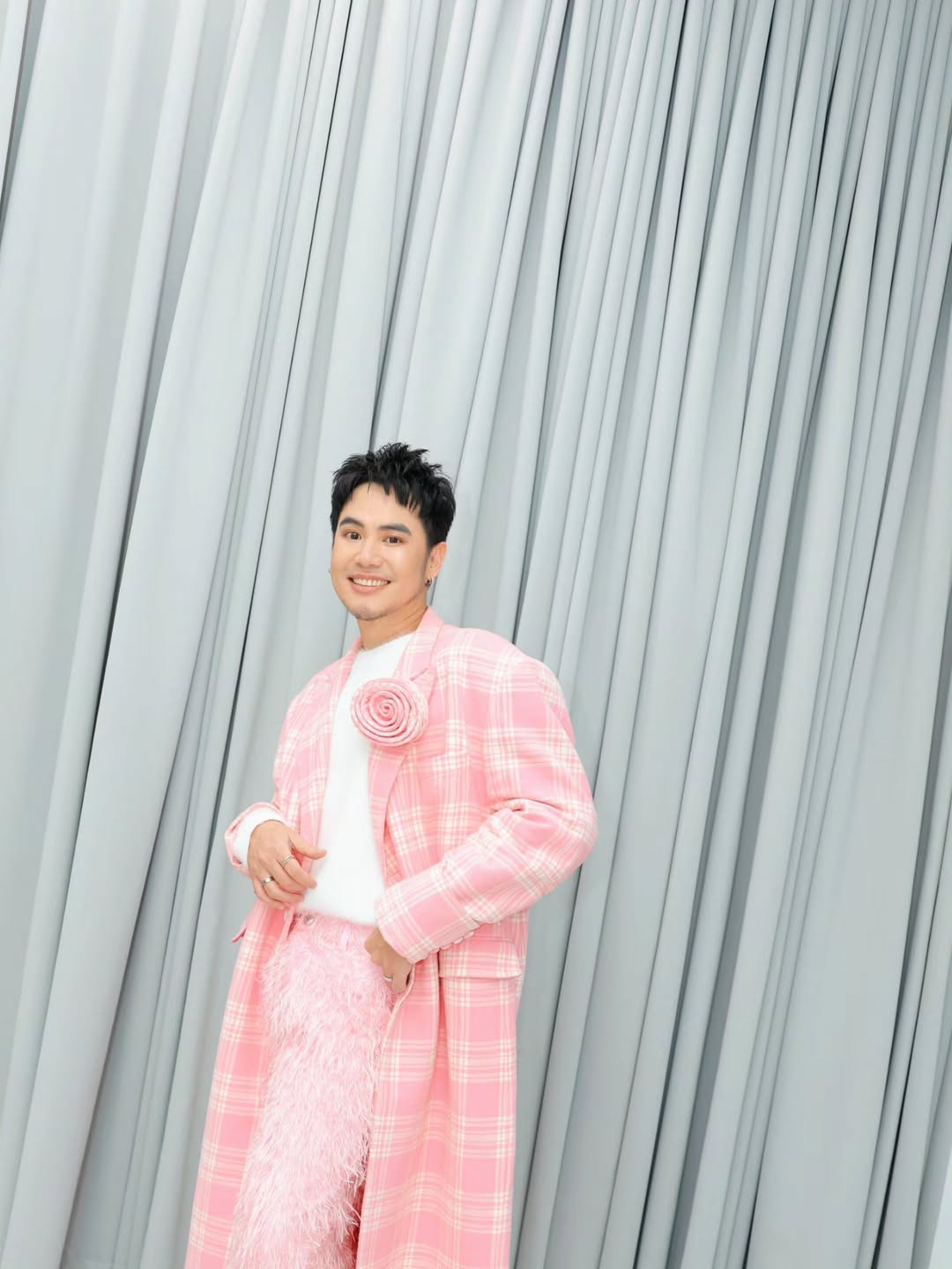 อ๋อง - เขมรัชต์ สุนทรนนท์