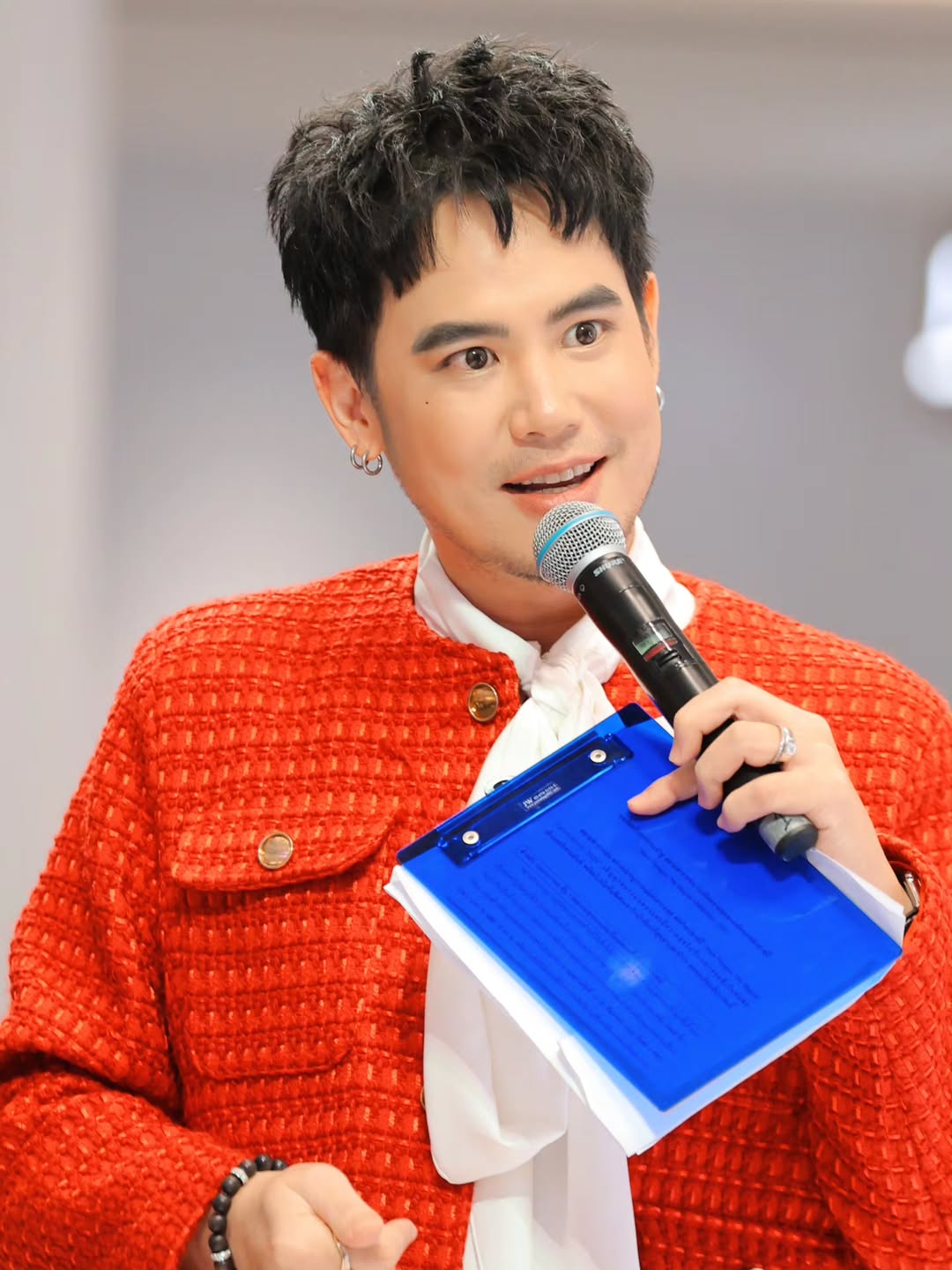 อ๋อง - เขมรัชต์ สุนทรนนท์