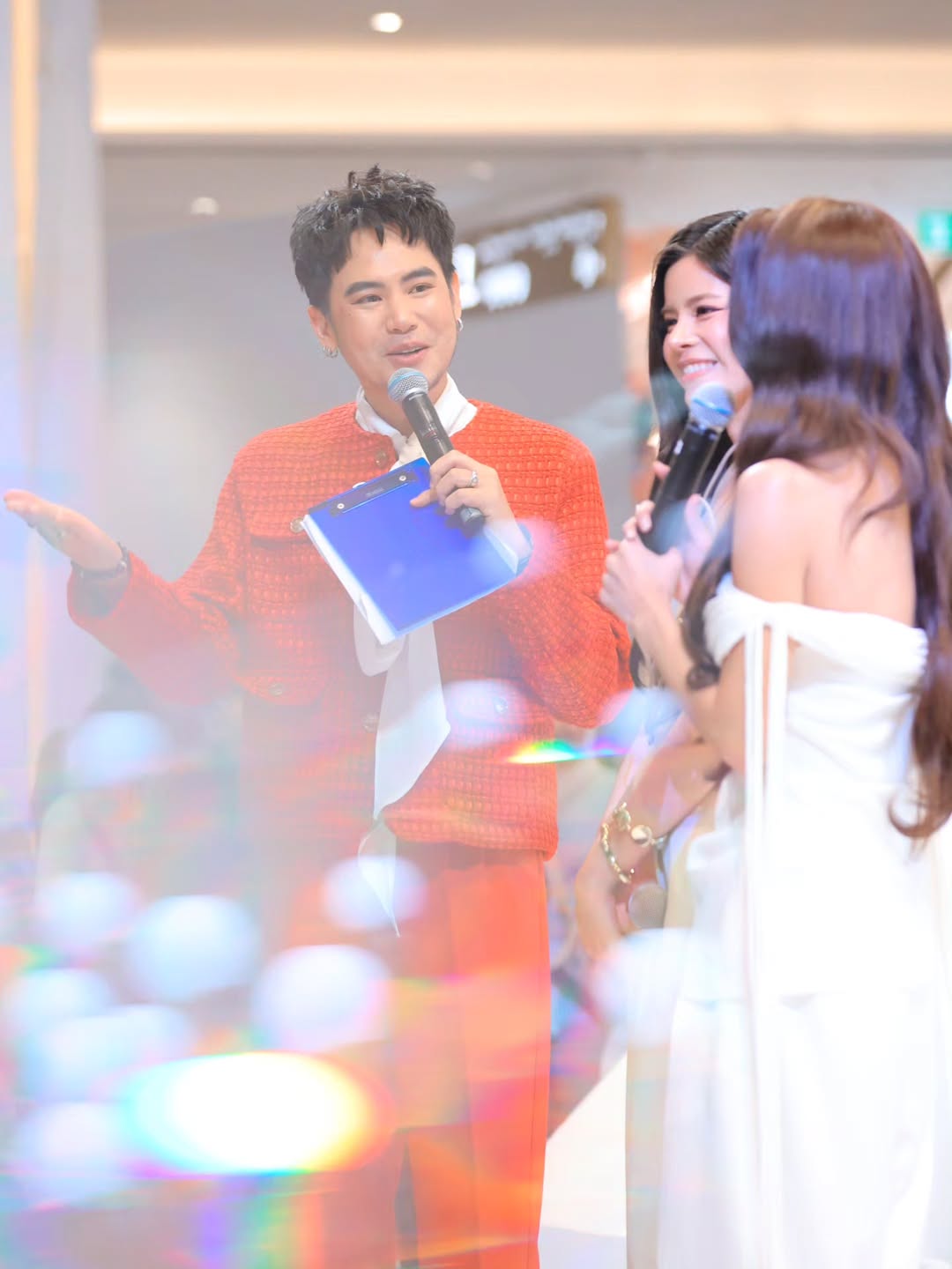 อ๋อง - เขมรัชต์ สุนทรนนท์