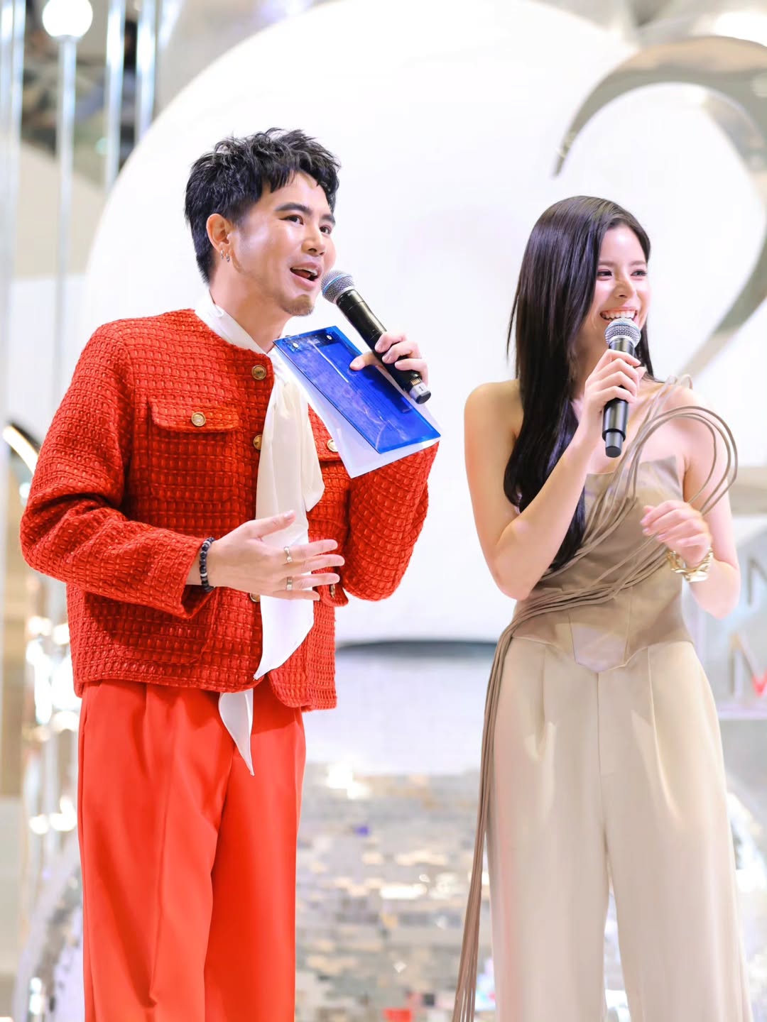 อ๋อง - เขมรัชต์ สุนทรนนท์