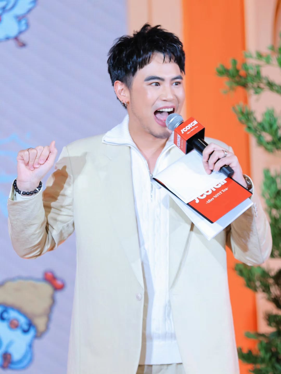 อ๋อง - เขมรัชต์ สุนทรนนท์