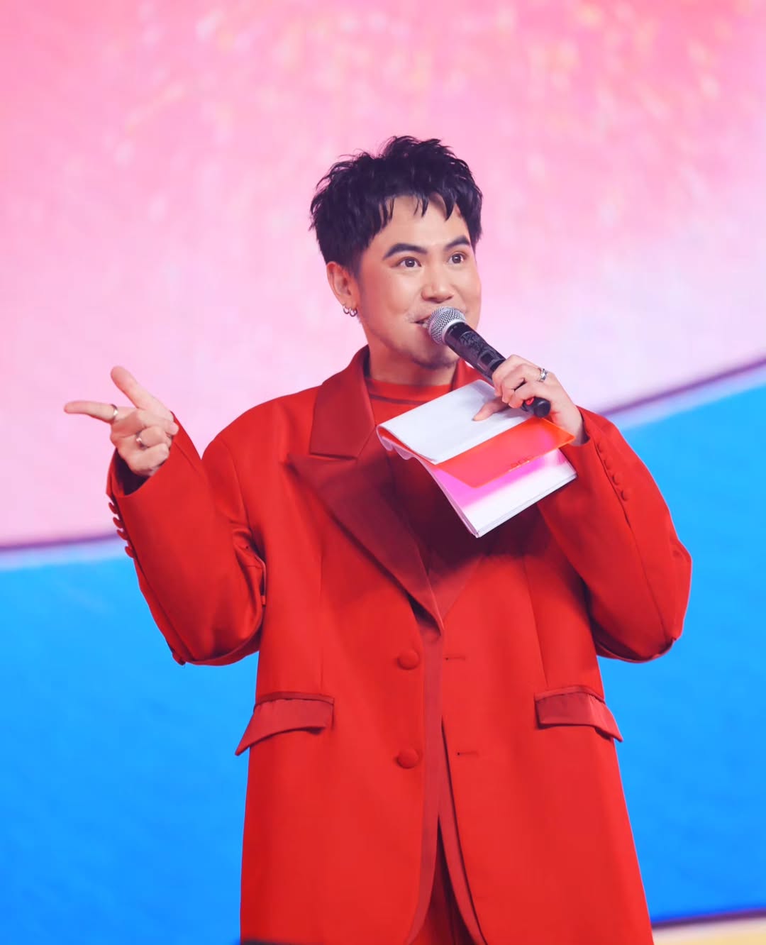 อ๋อง - เขมรัชต์ สุนทรนนท์