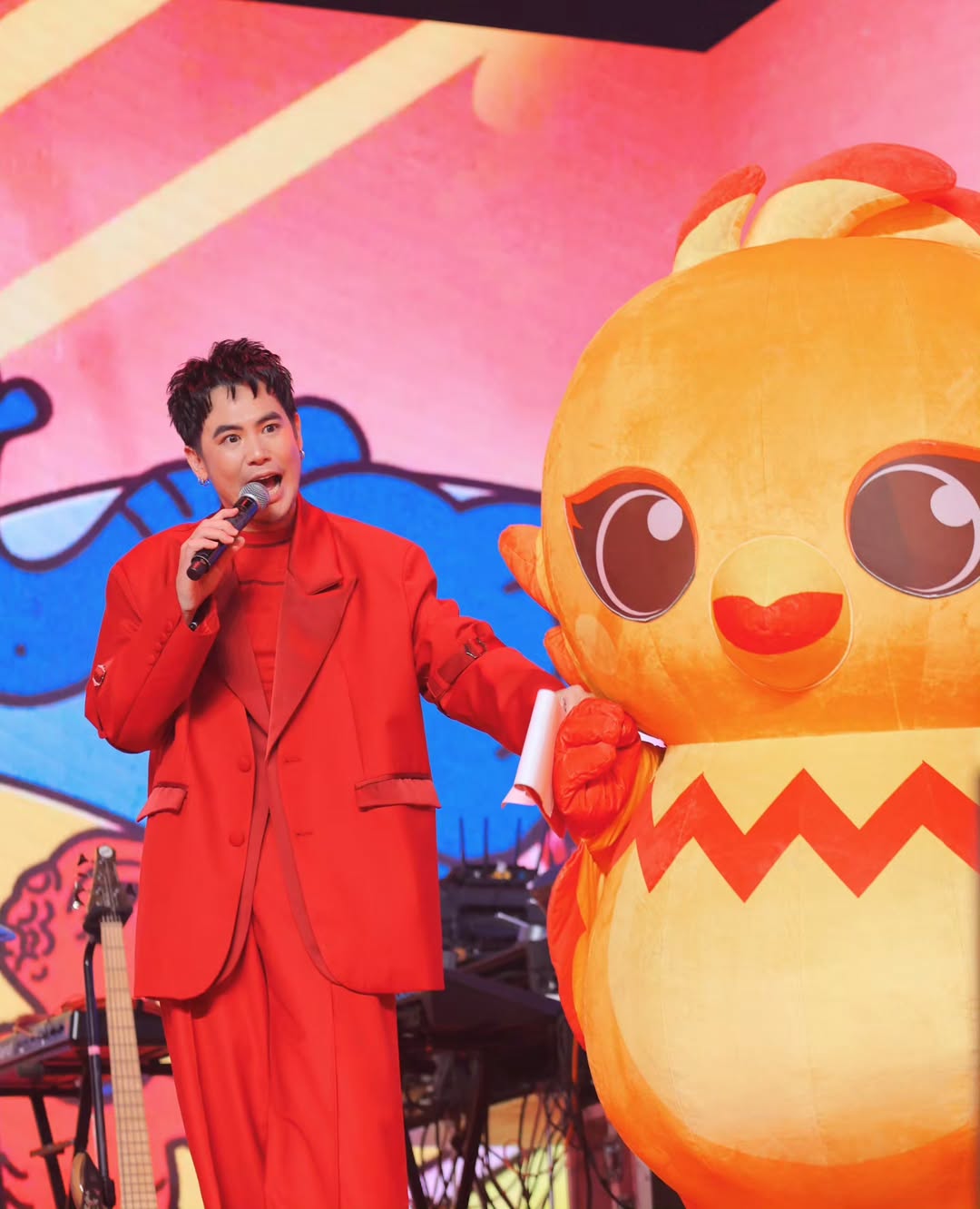 อ๋อง - เขมรัชต์ สุนทรนนท์