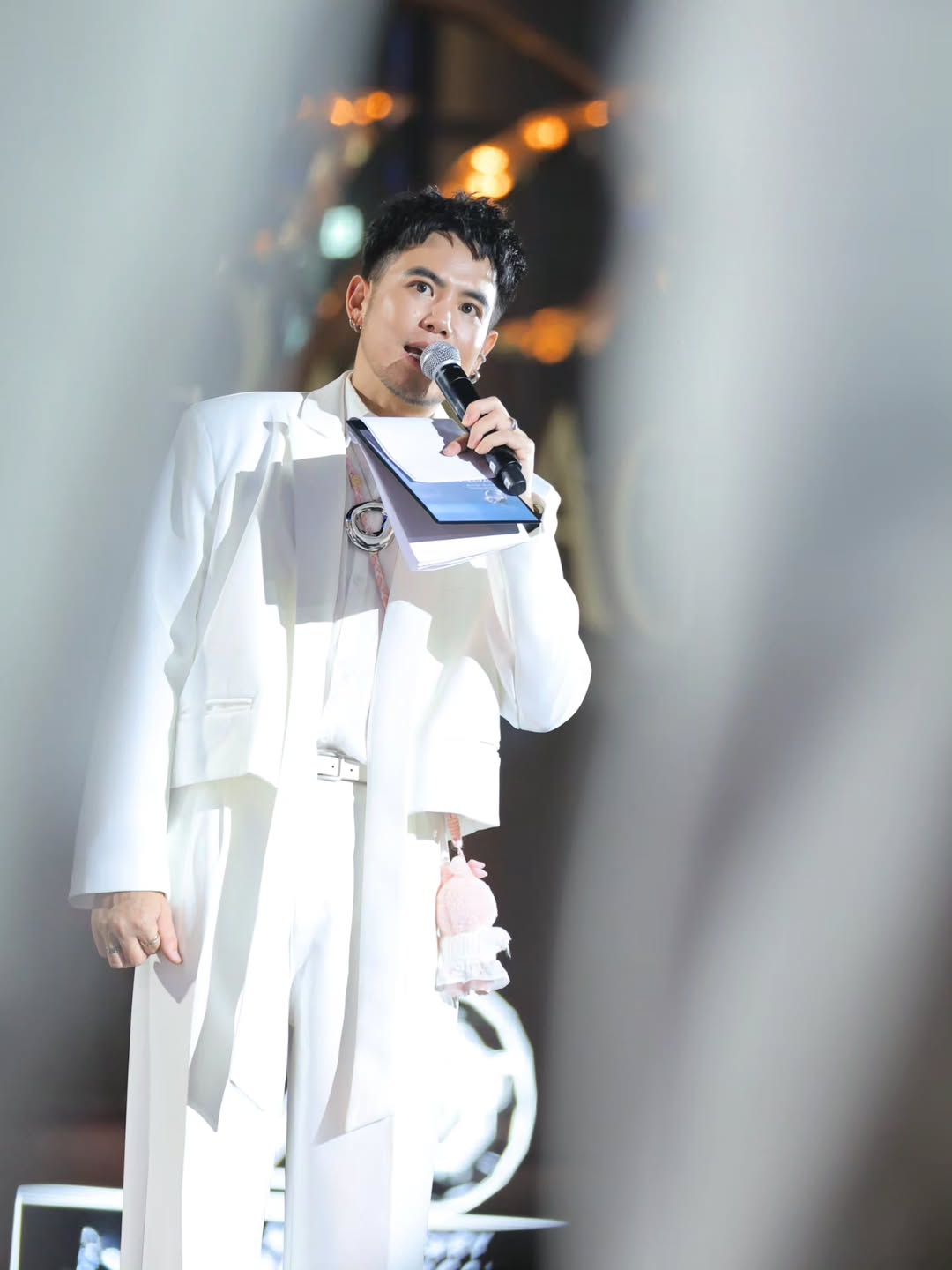 อ๋อง - เขมรัชต์ สุนทรนนท์