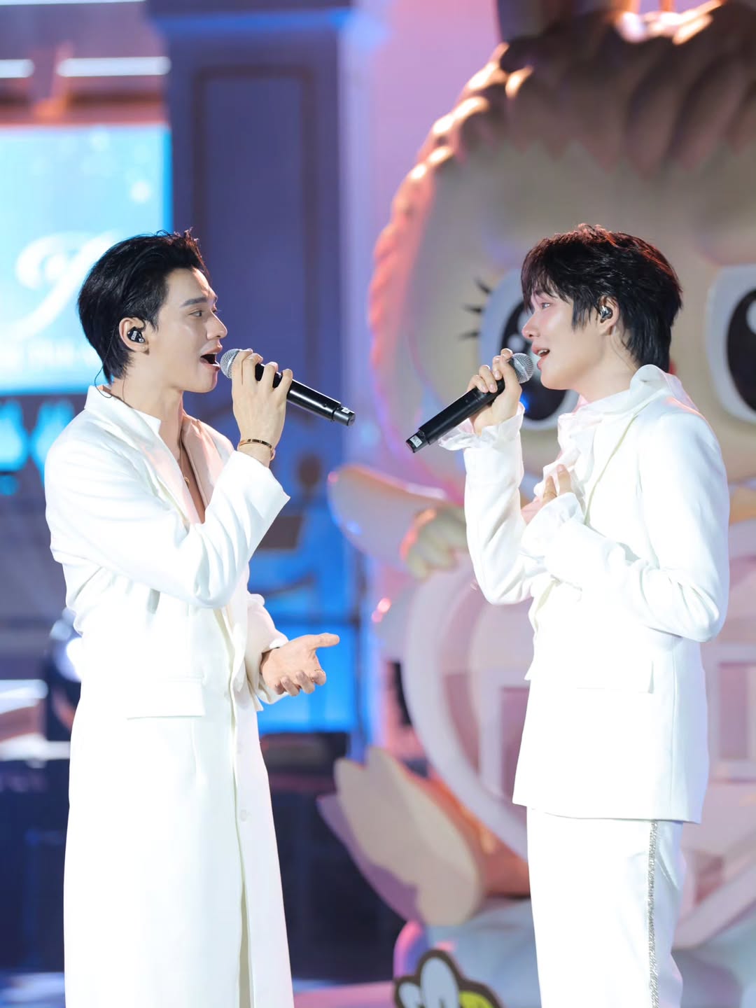 อ๋อง - เขมรัชต์ สุนทรนนท์