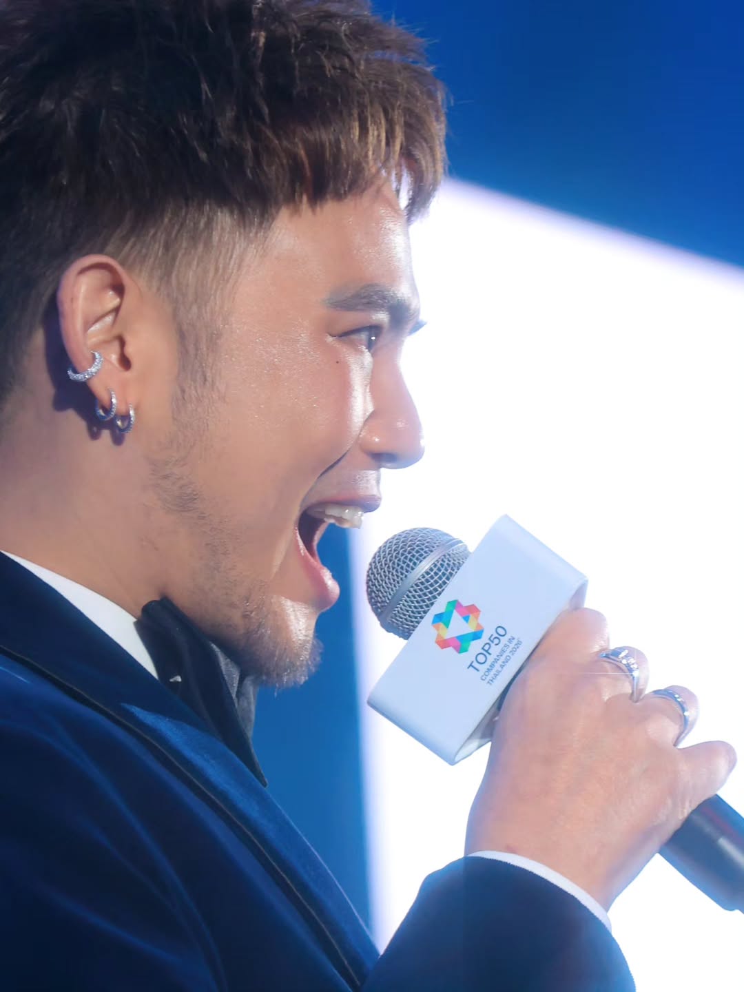 อ๋อง - เขมรัชต์ สุนทรนนท์