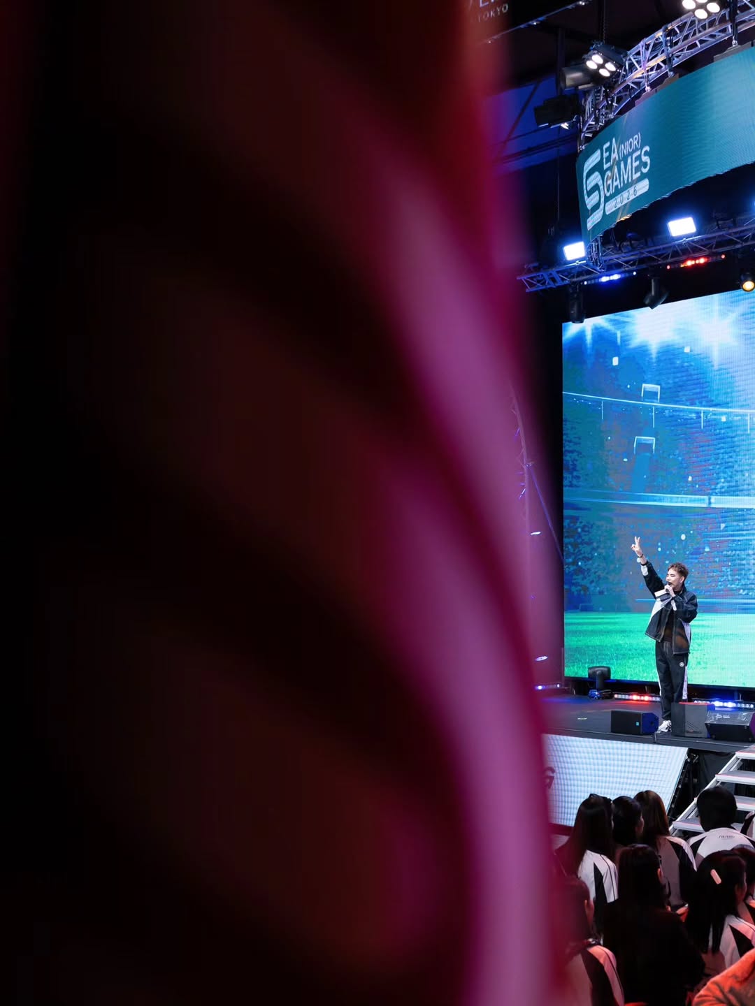 อ๋อง - เขมรัชต์ สุนทรนนท์