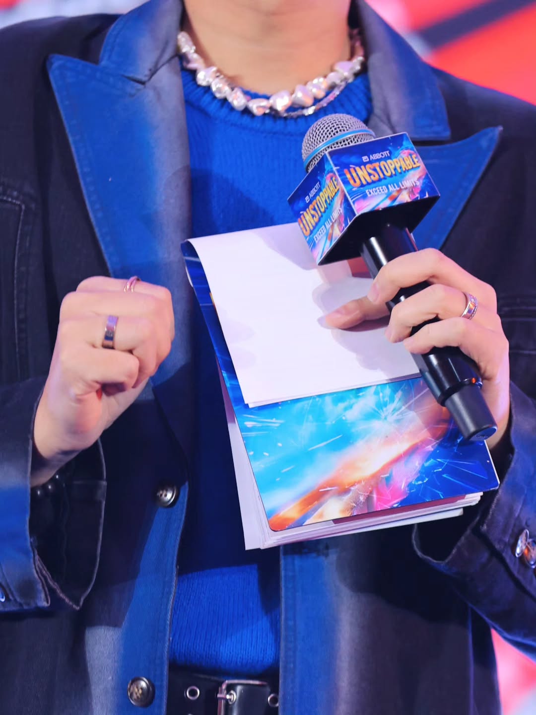 อ๋อง - เขมรัชต์ สุนทรนนท์