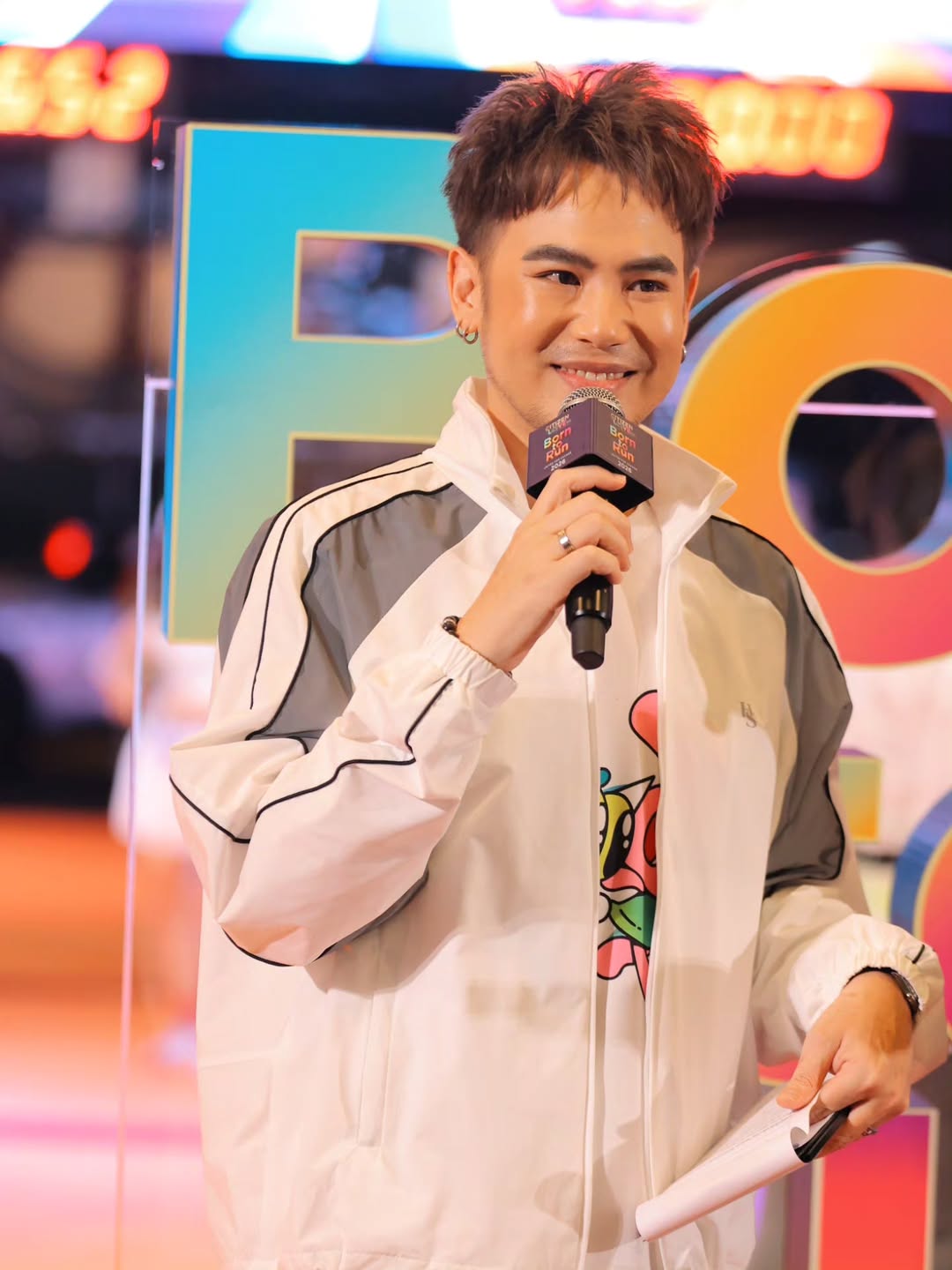 อ๋อง - เขมรัชต์ สุนทรนนท์