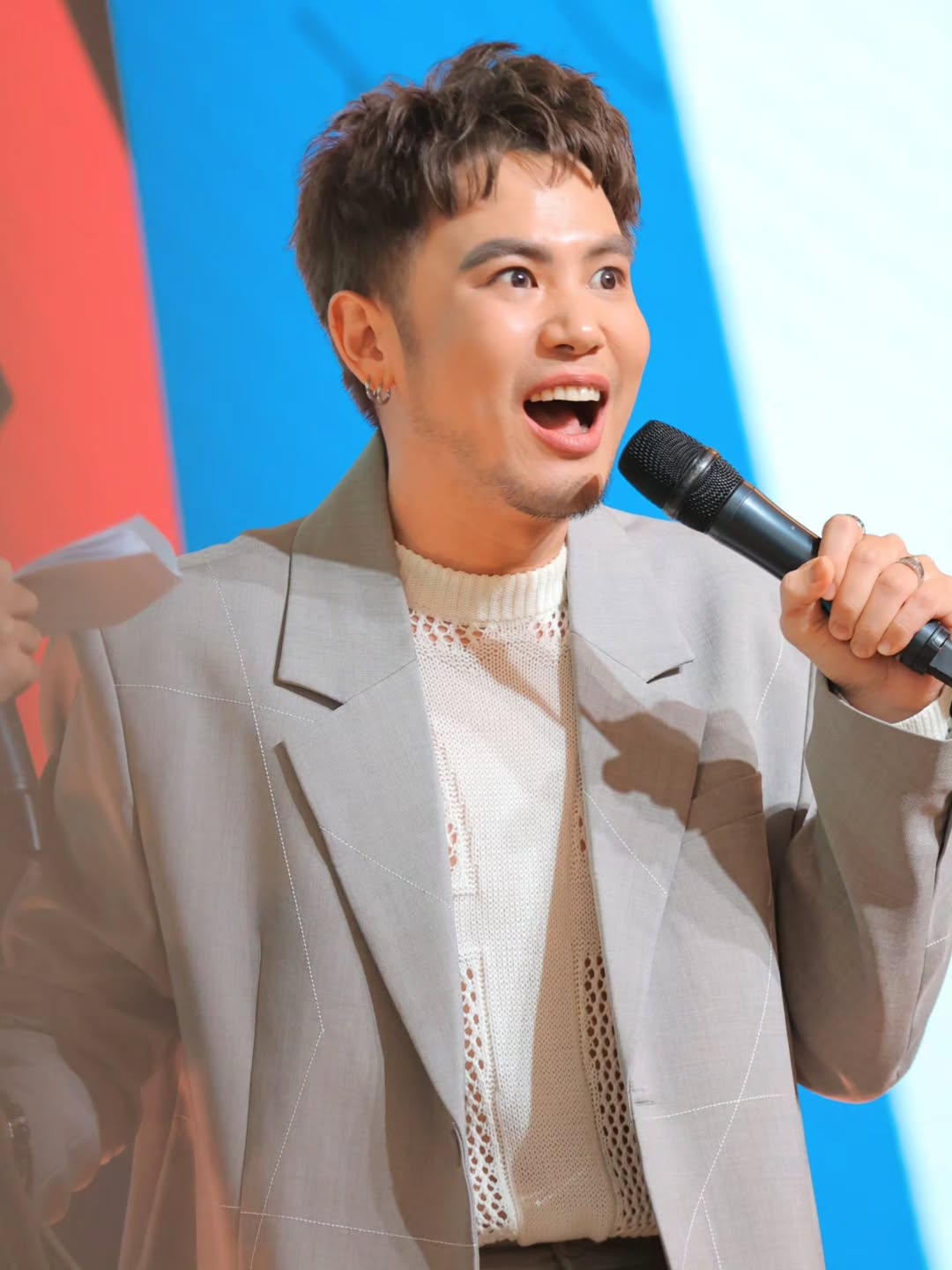 อ๋อง - เขมรัชต์ สุนทรนนท์